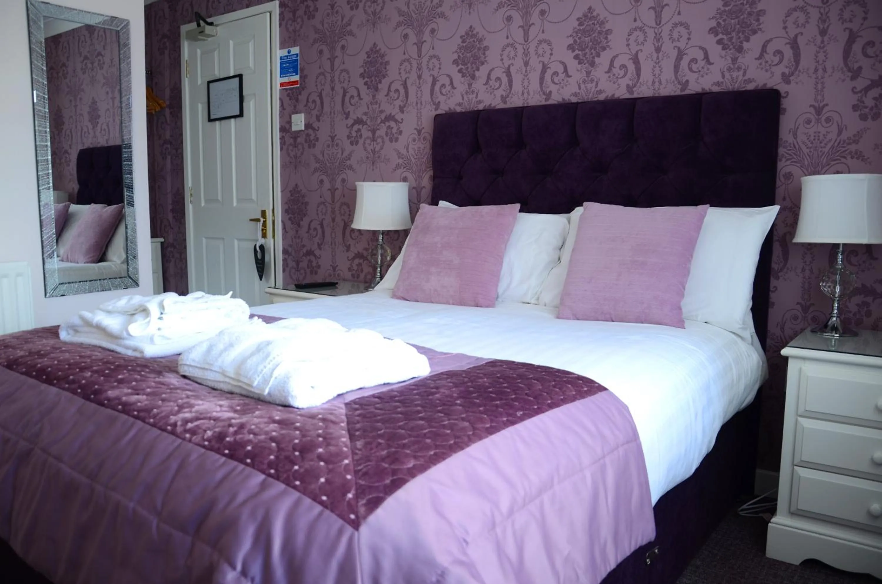 Bed in The Lemonfield Hotel