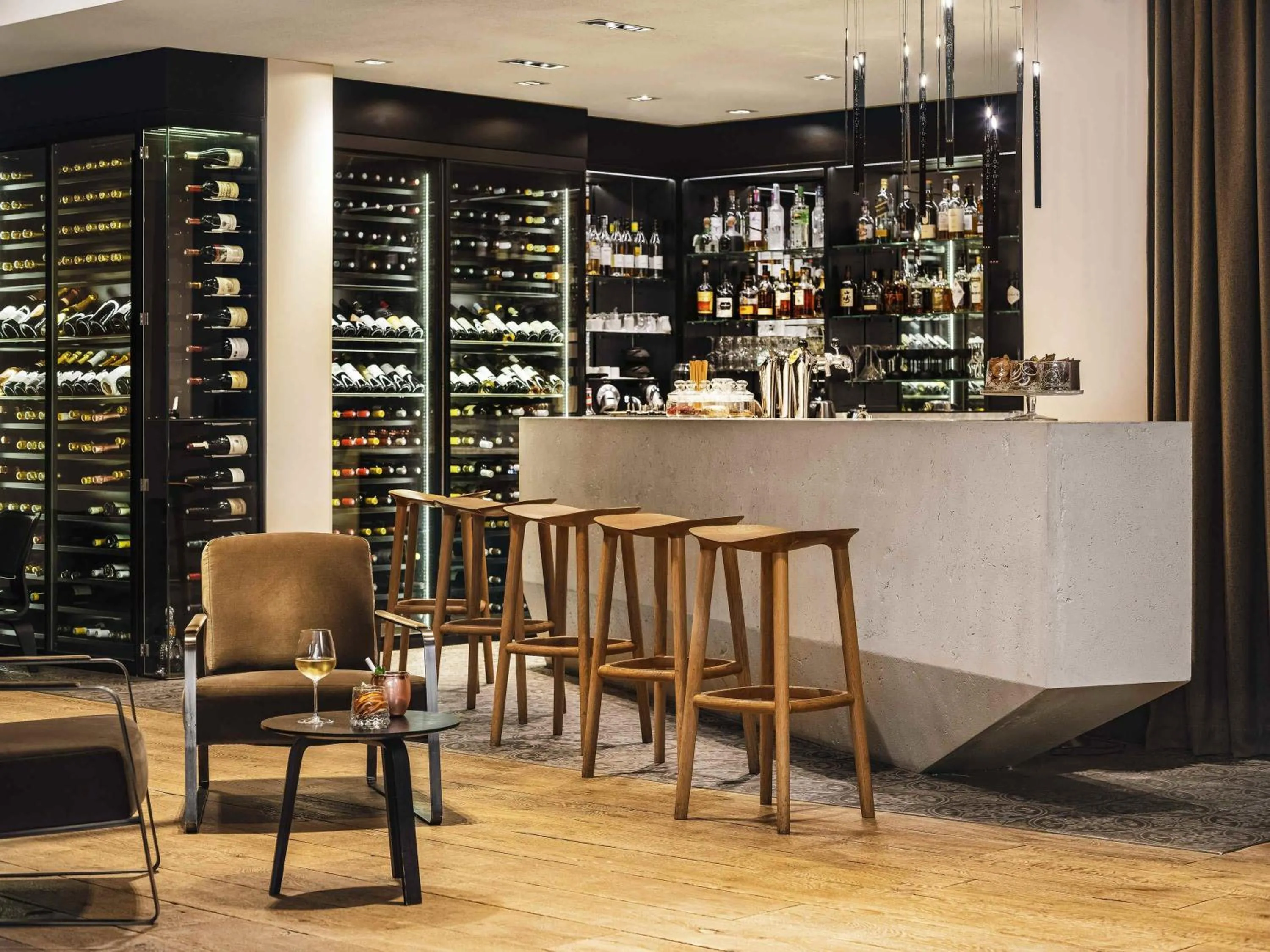 Lounge or bar in Balthazar Hotel & Spa Rennes - MGallery Collection