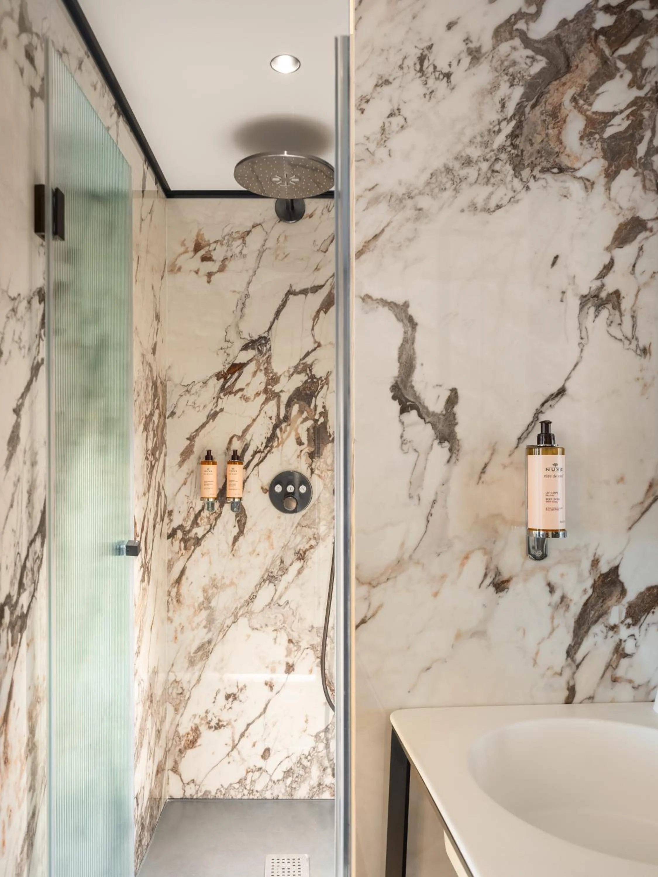 Bathroom in Balthazar Hotel & Spa Rennes - MGallery Collection