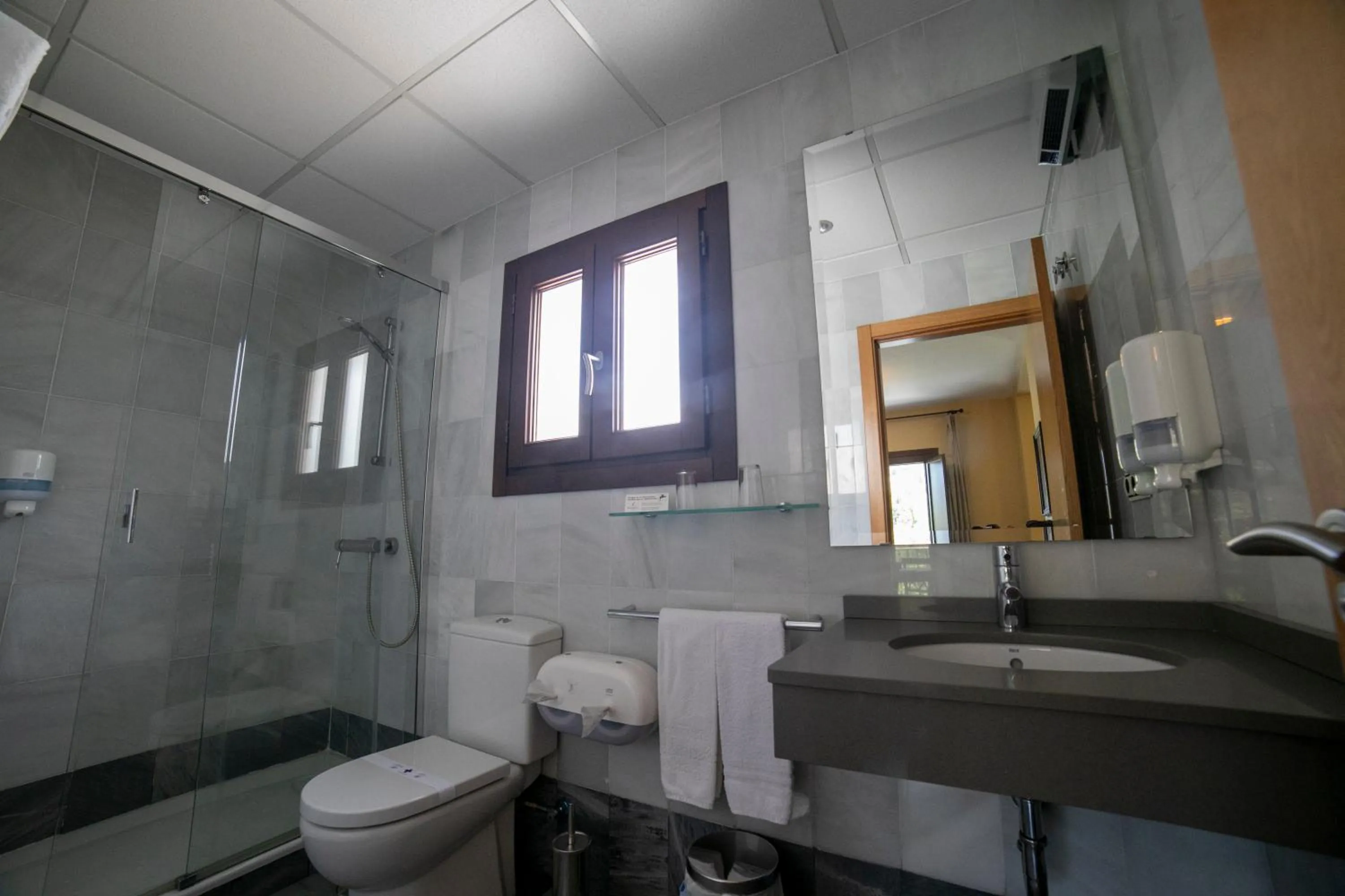 Shower in Villa Turistica de Bubion