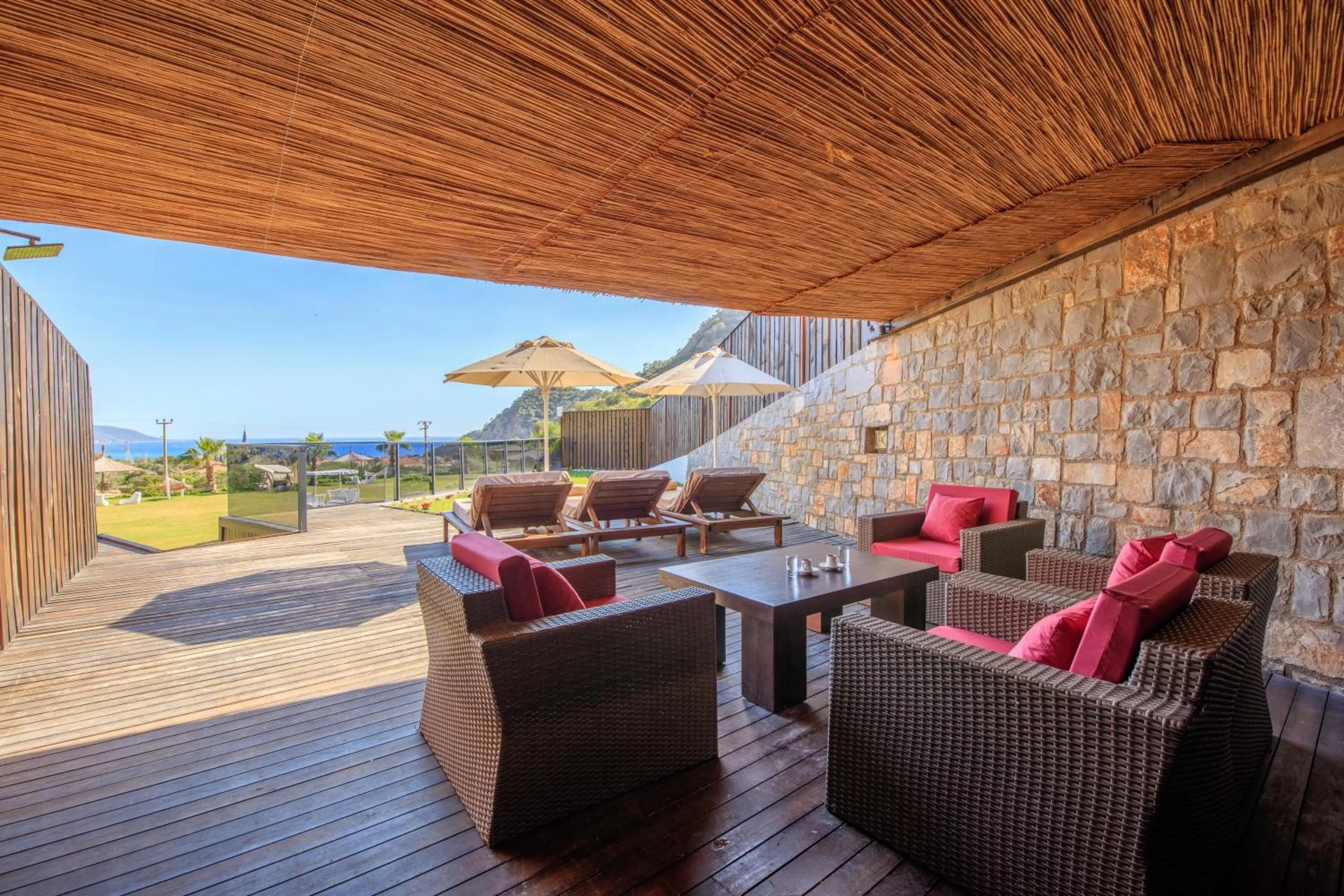 Balcony/Terrace in Manaspark Deluxe Hotel