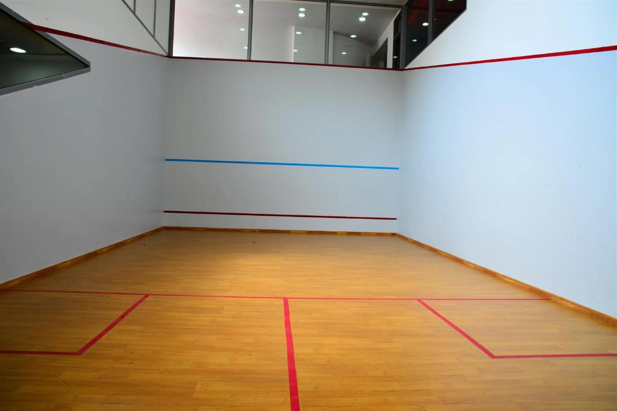 Squash in Golden Lili Resort & Spa