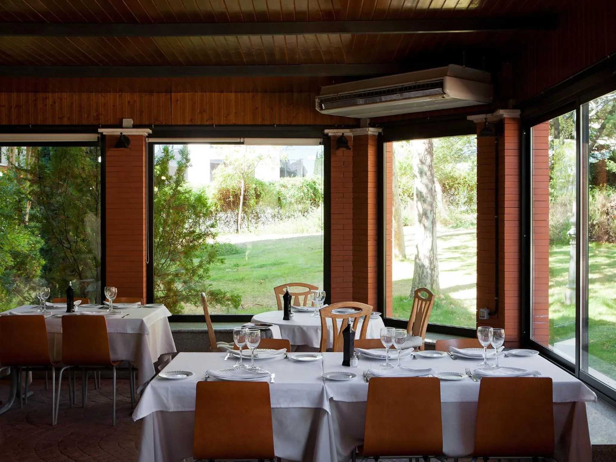 Restaurant/places to eat in Apartamentos TH La Florida