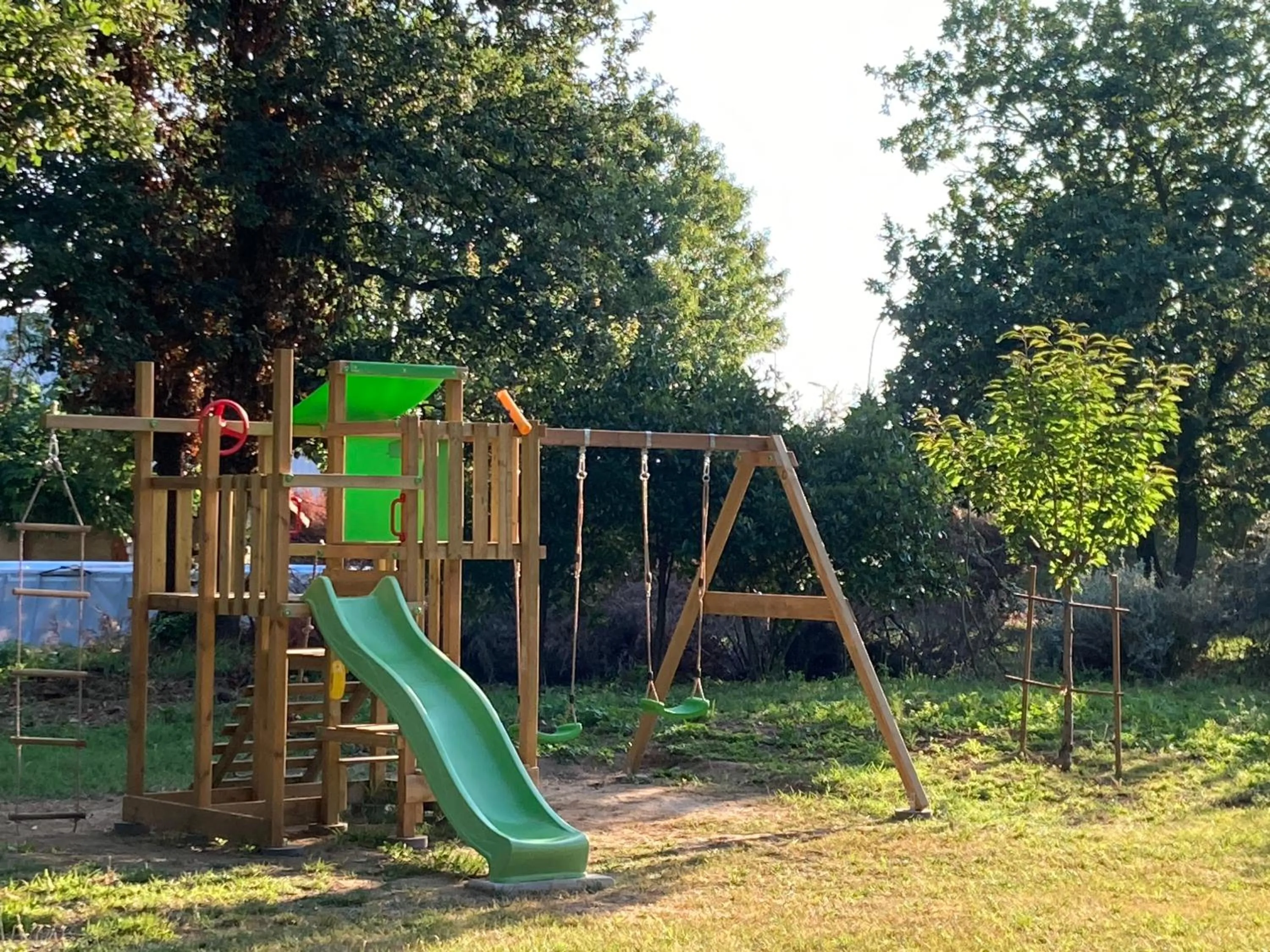 Children play ground in Résidence Thibaud
