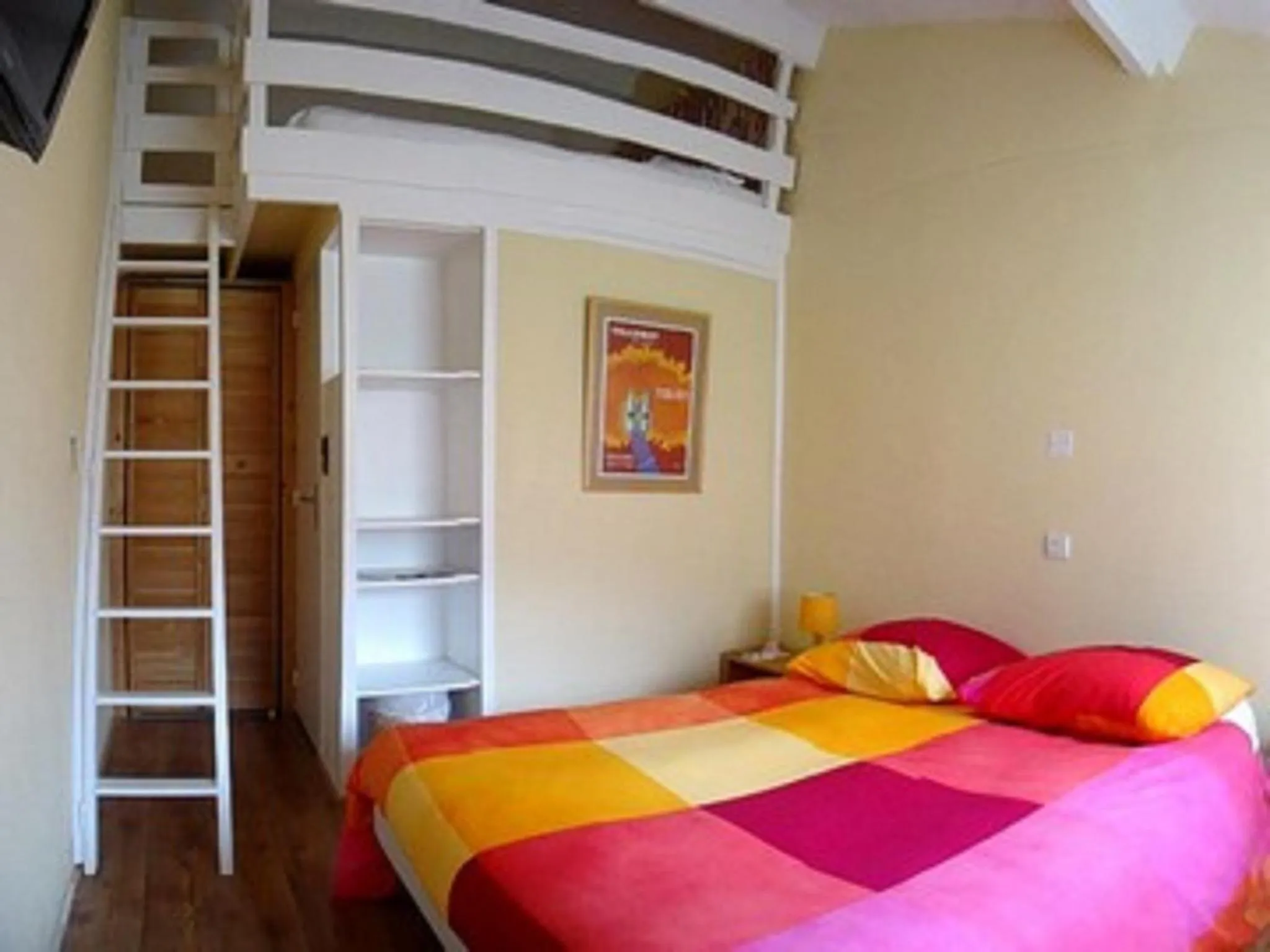 Bed in Résidence Thibaud