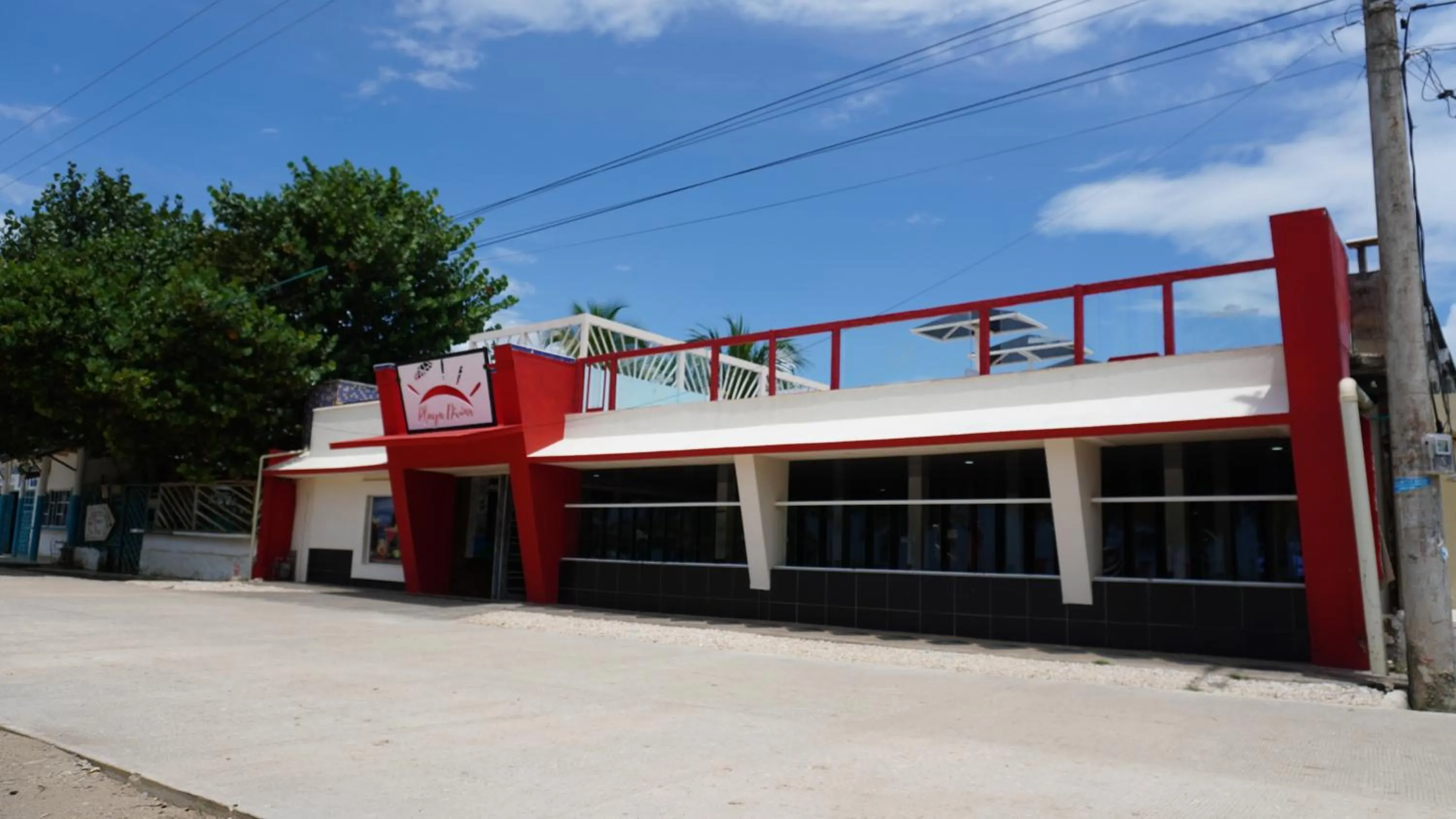 Property building in Hotel Playa Divina