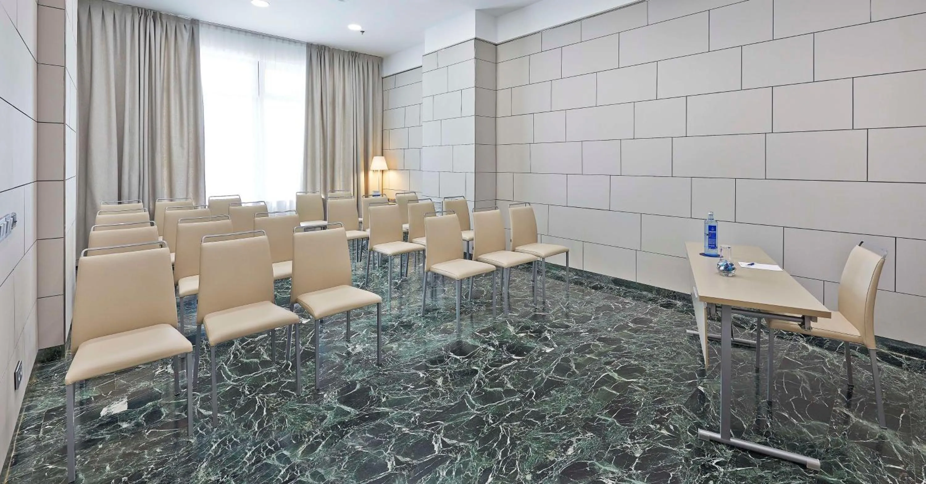 Meeting/conference room in NH Ciudad de Zaragoza