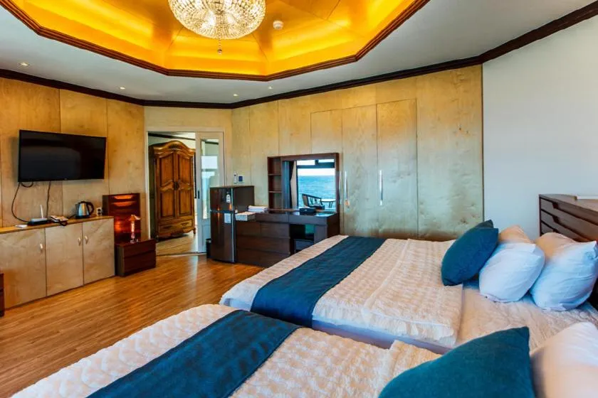 Bed in Cutie Pie Hotel