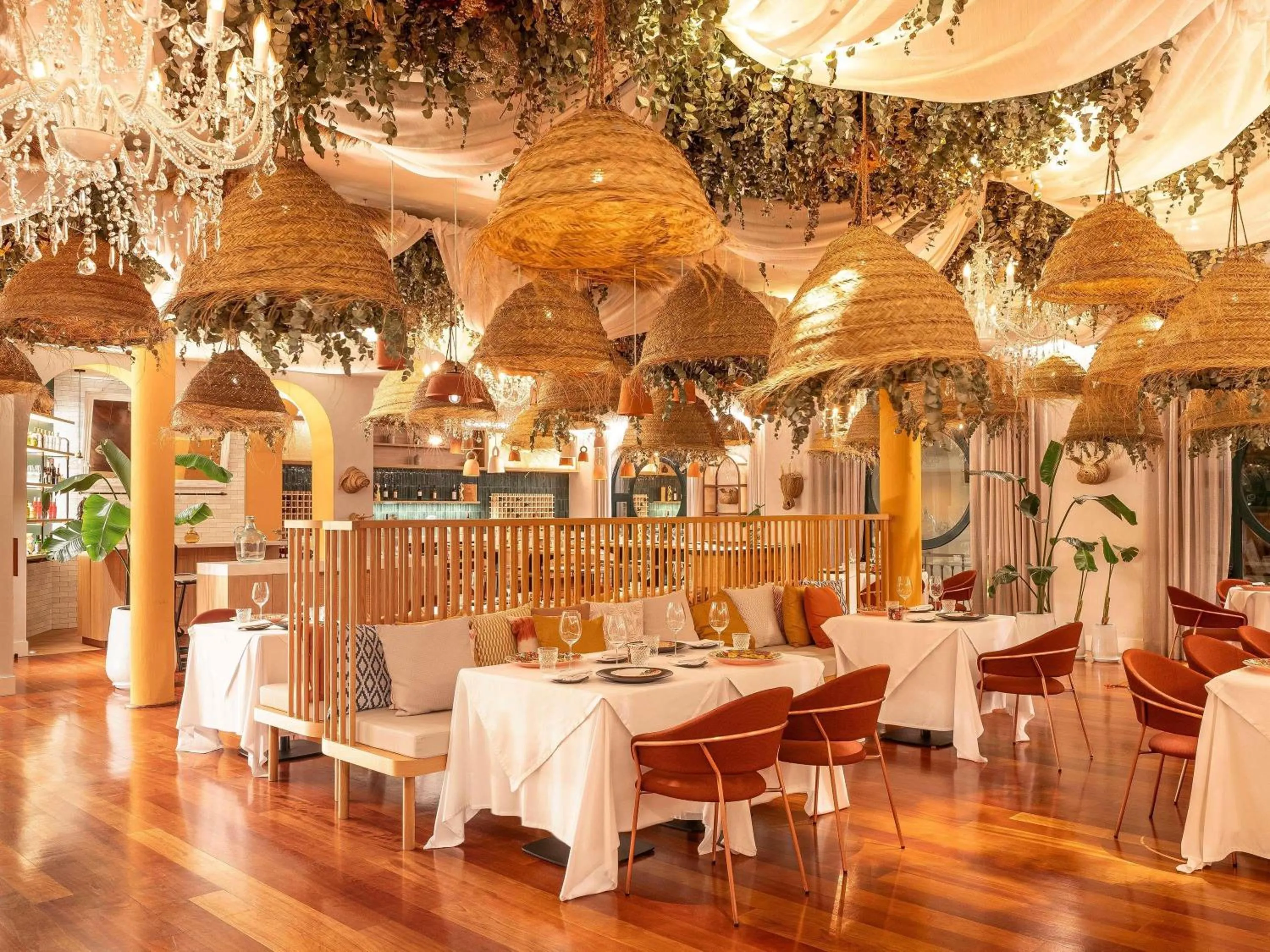 Restaurant/places to eat in SO/ Sotogrande Spa & Golf Resort Hotel