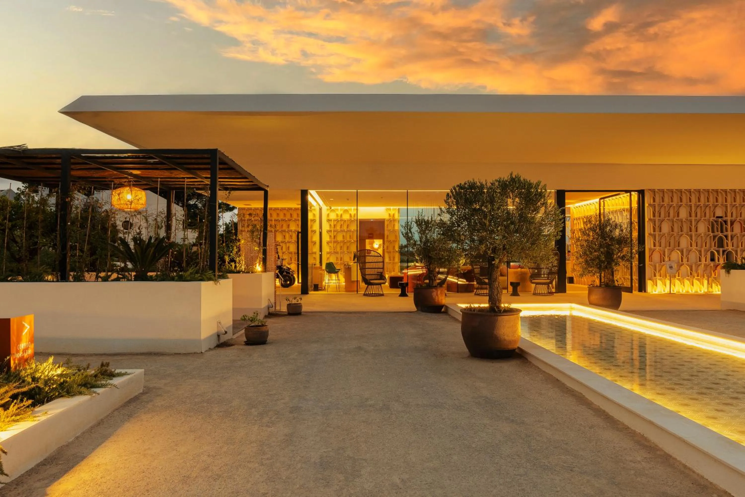 Property building in SO/ Sotogrande Spa & Golf Resort Hotel