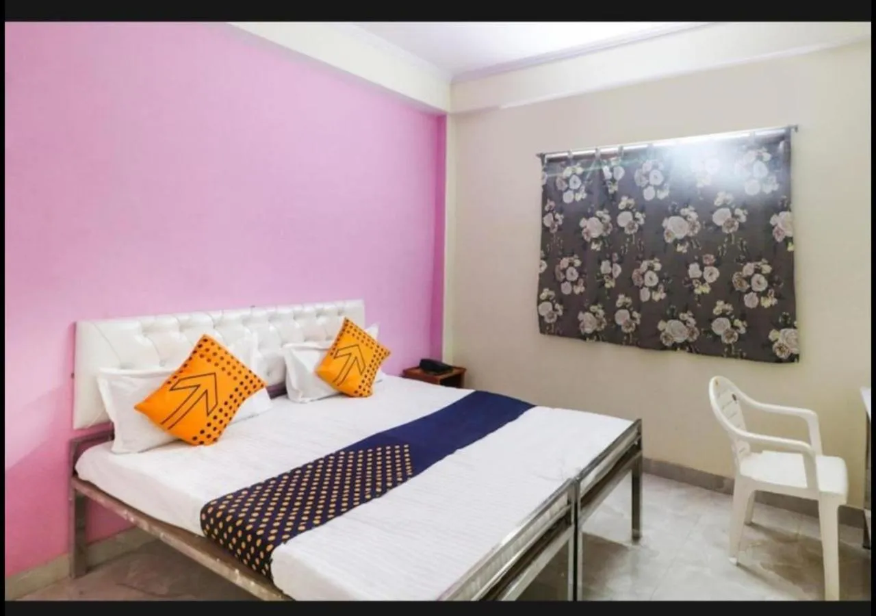 Bed in Vrindavan Lodge By WB Inn