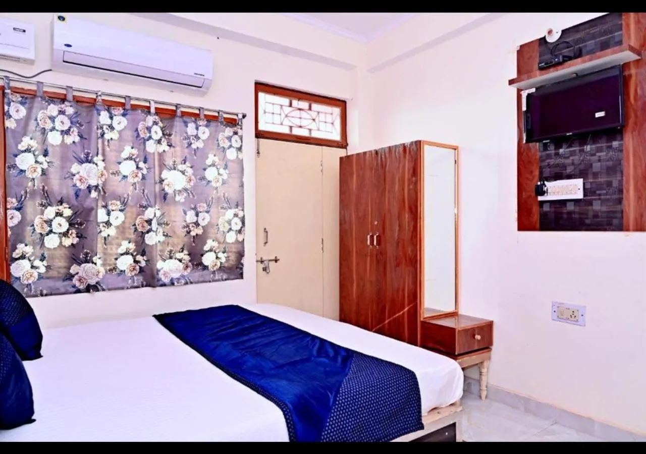 Bedroom in Vrindavan Lodge By WB Inn