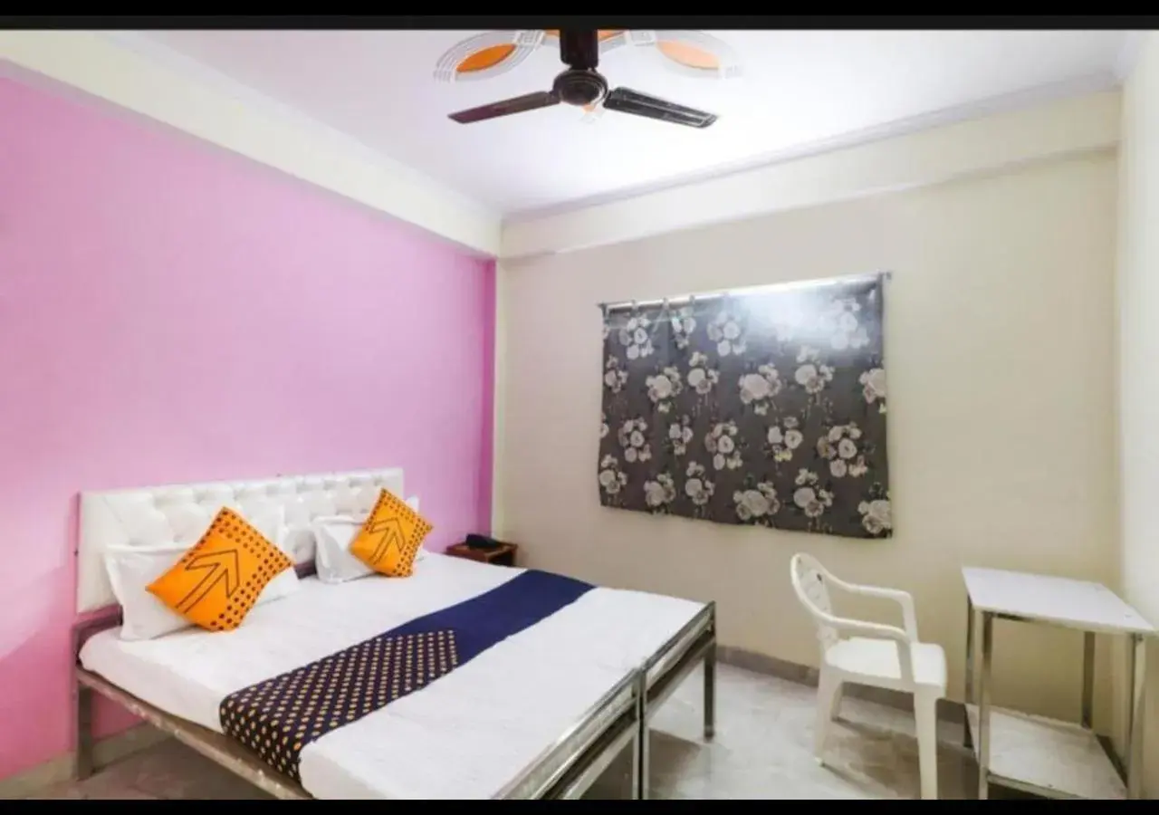 Standard Double Room - single occupancy in Vrindavan Lodge By WB Inn Standard Double Room - single occupancy in Vrindavan Lodge By WB Inn