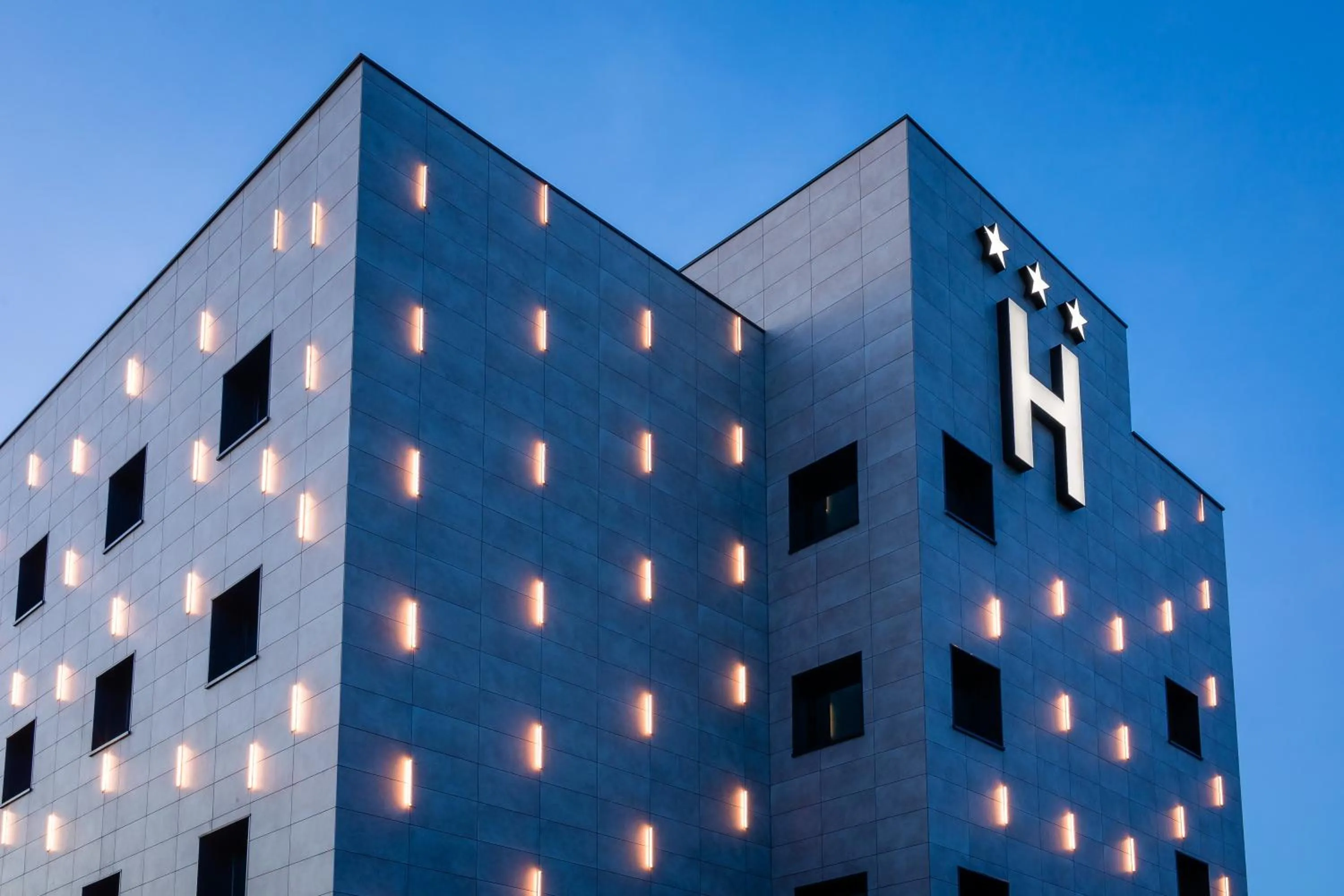 Property building in Hotel Puerta Santander