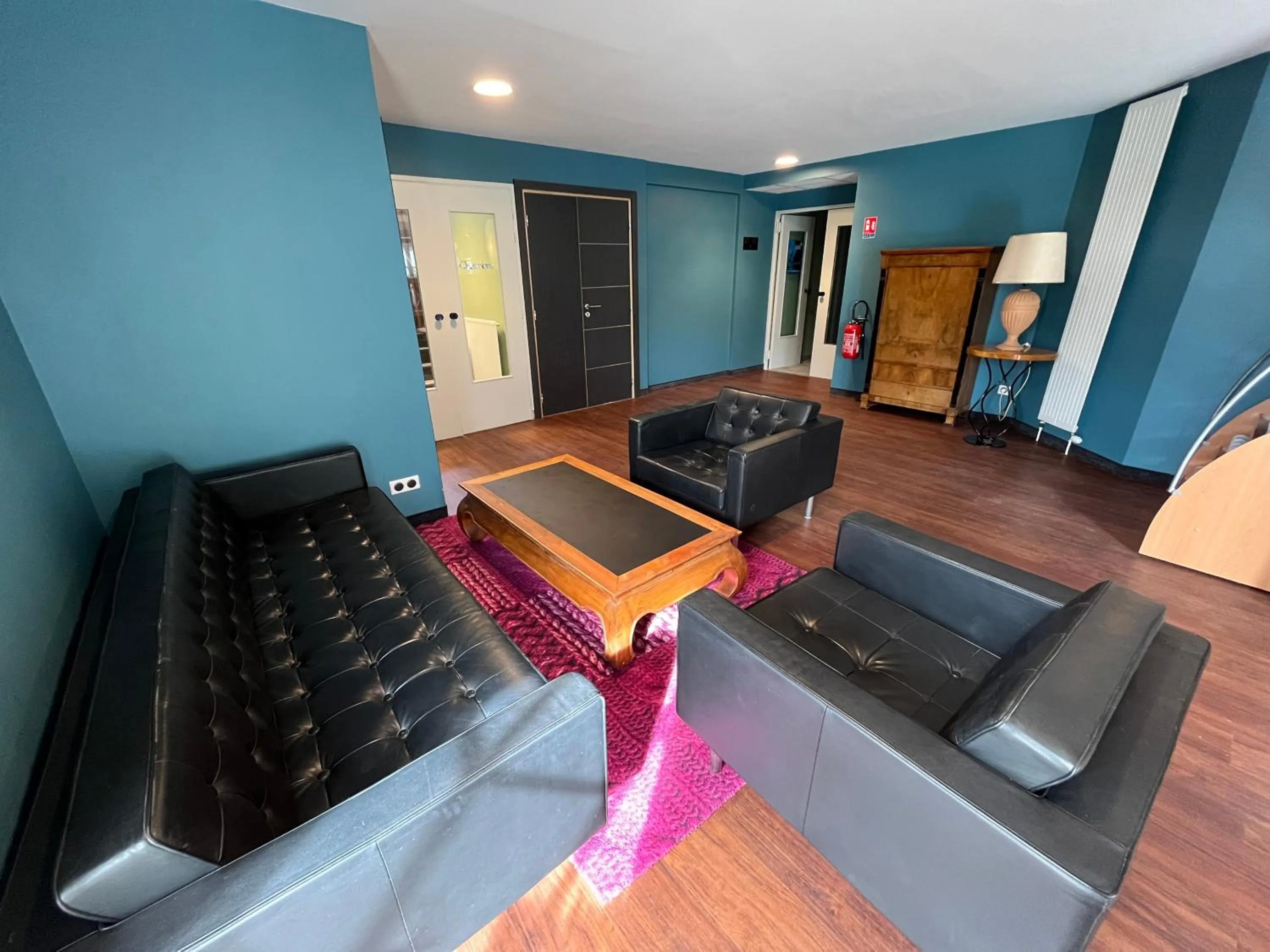 Seating area in BRIT HOTEL LE VESOUL