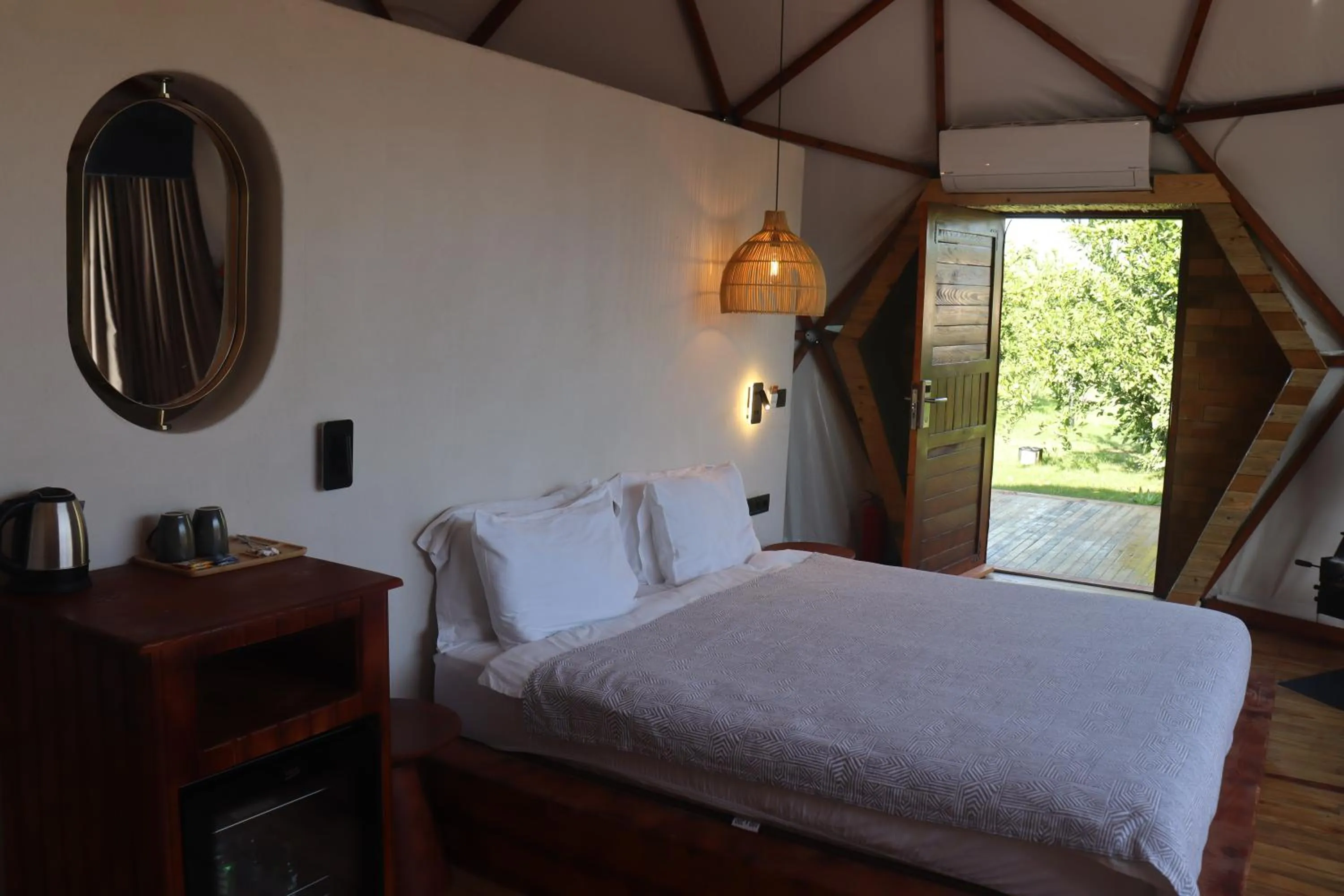 Bed in Mandalin Glamping