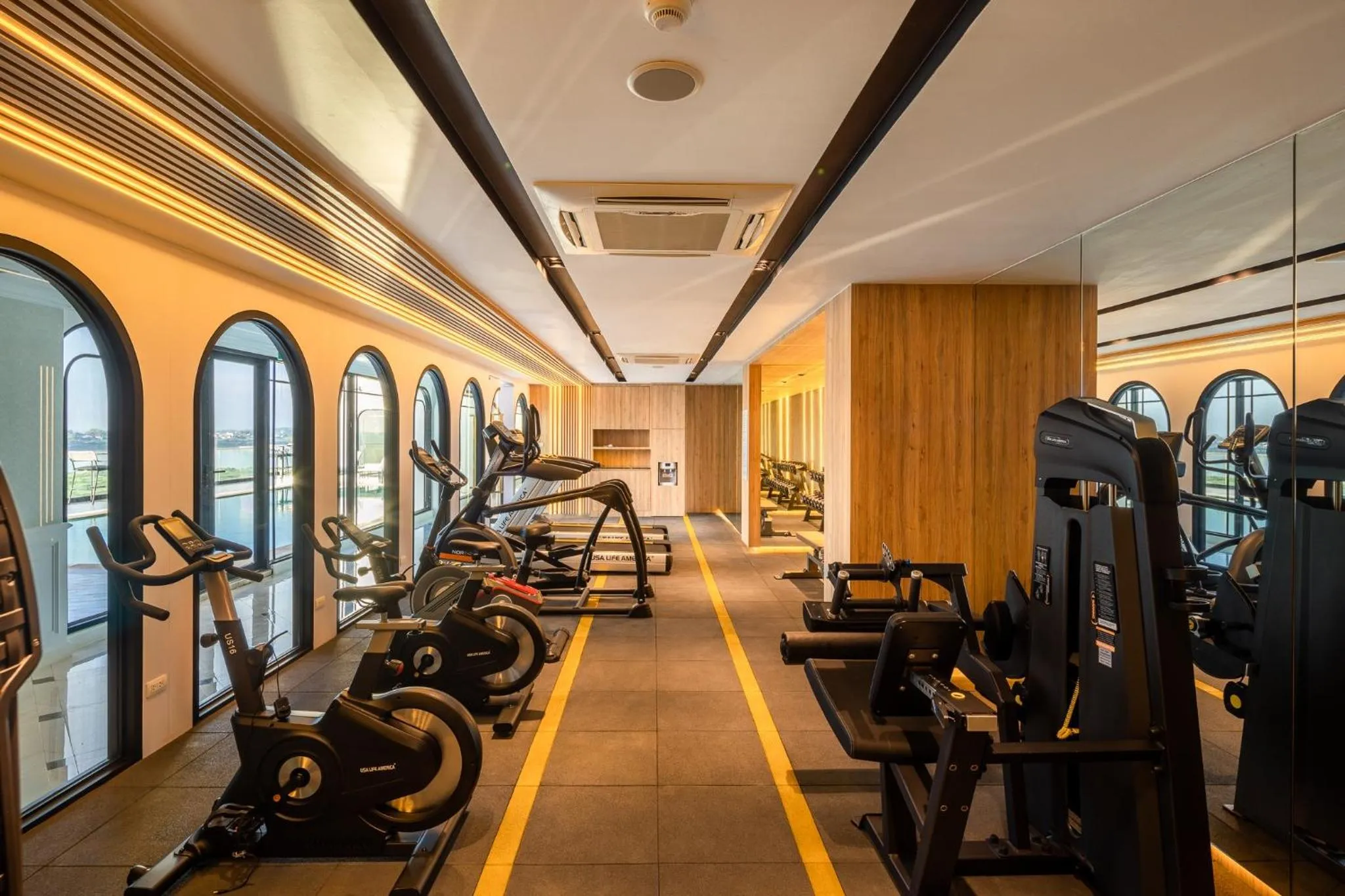 Fitness centre/facilities in Eastin Hotel Vientiane