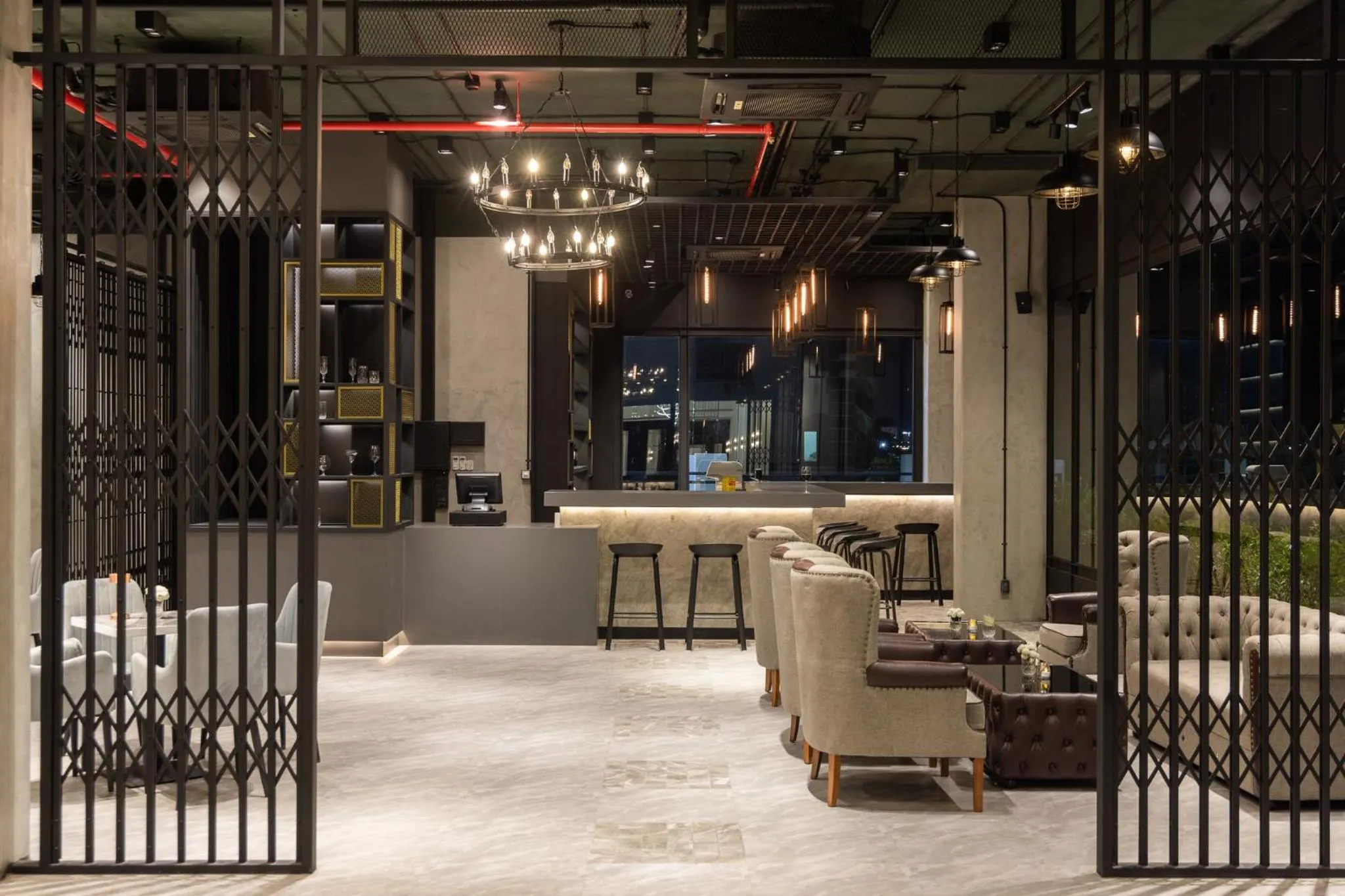 Restaurant/places to eat in Eastin Hotel Vientiane