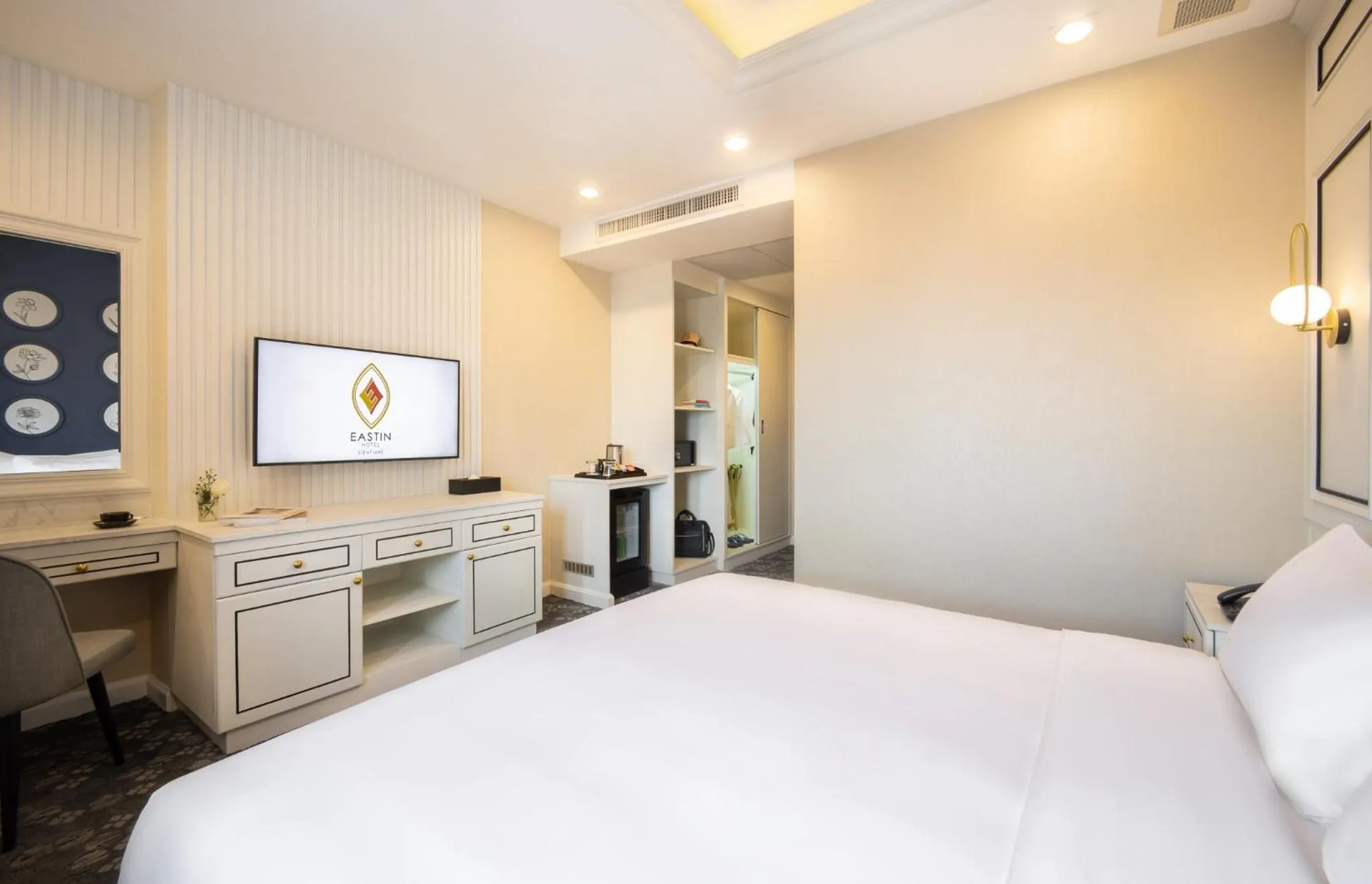 Bed in Eastin Hotel Vientiane