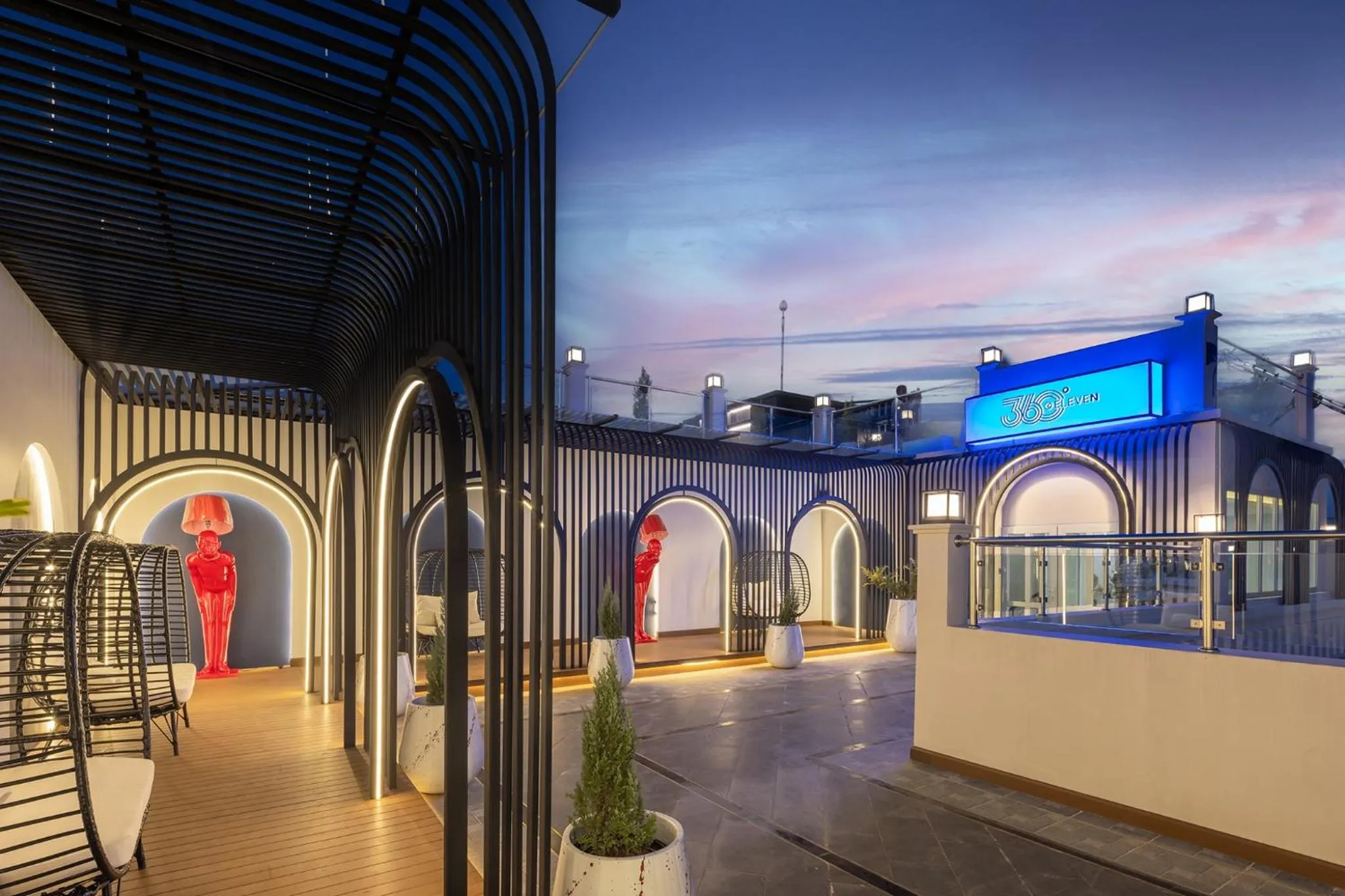 Night in Eastin Hotel Vientiane