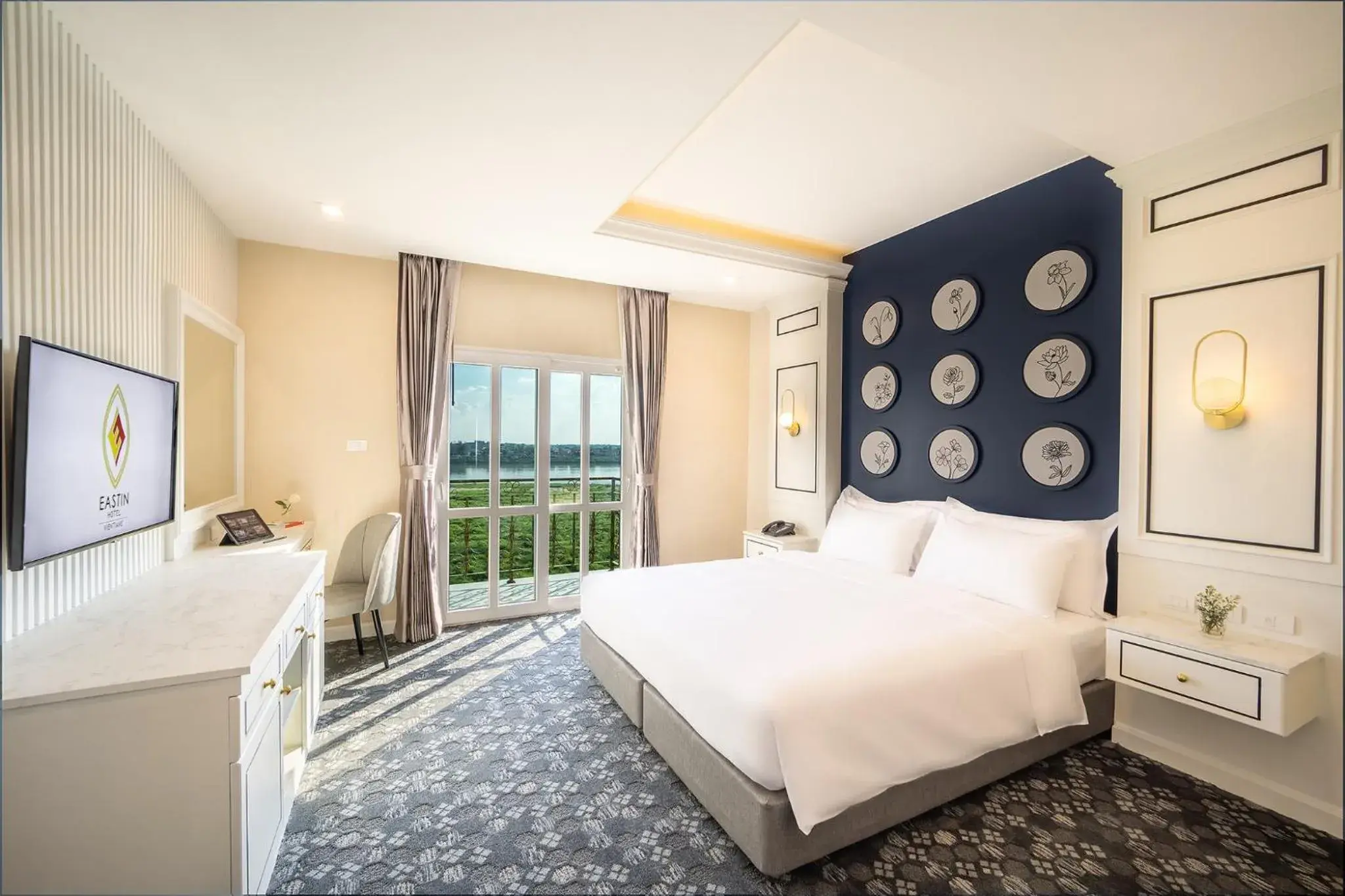 Superior Balcony with River View in Eastin Hotel Vientiane Superior Balcony with River View in Eastin Hotel Vientiane