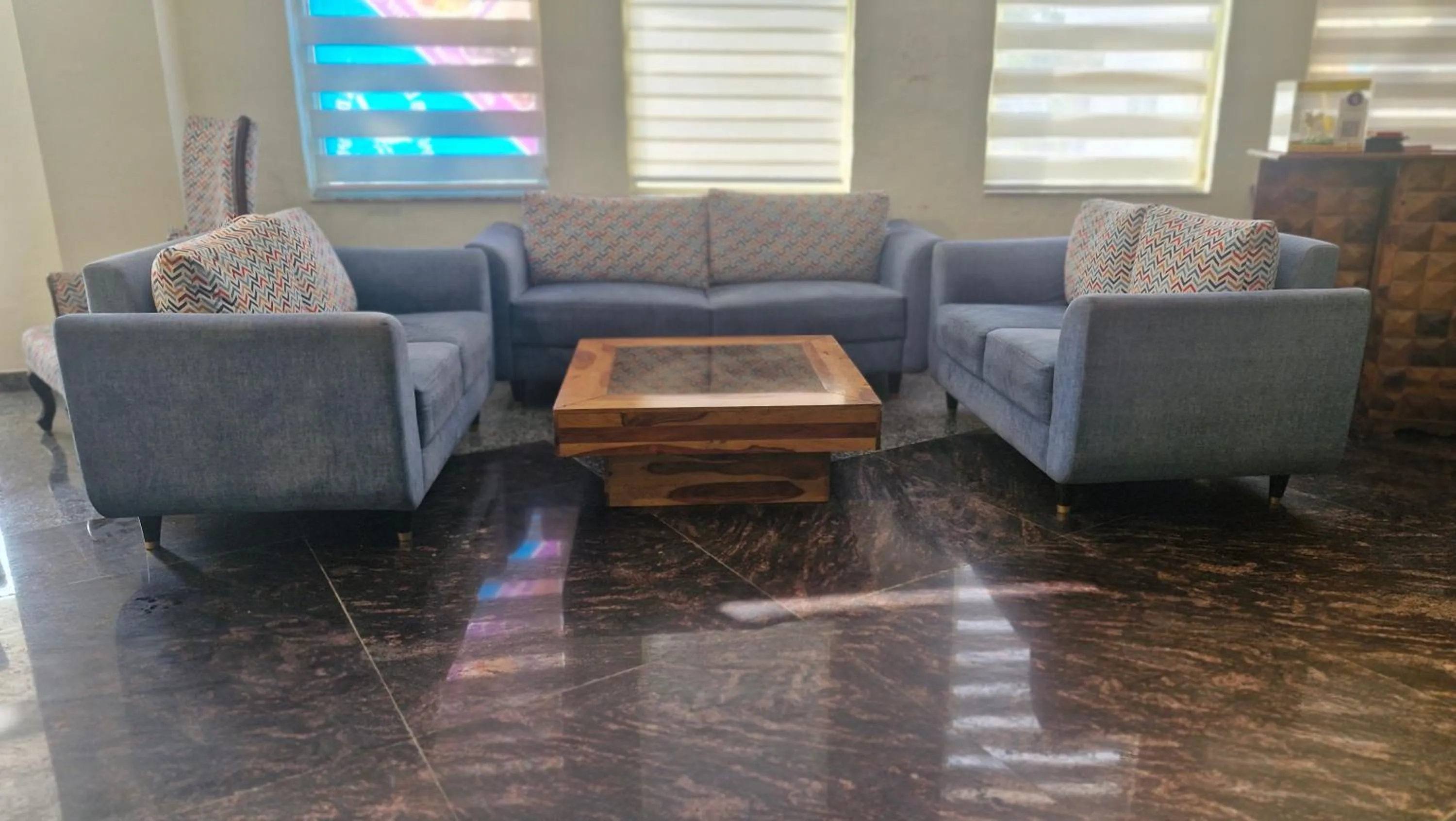 Seating area in White House Country Inn By PEARL Luxury Hotel In Jhajjar