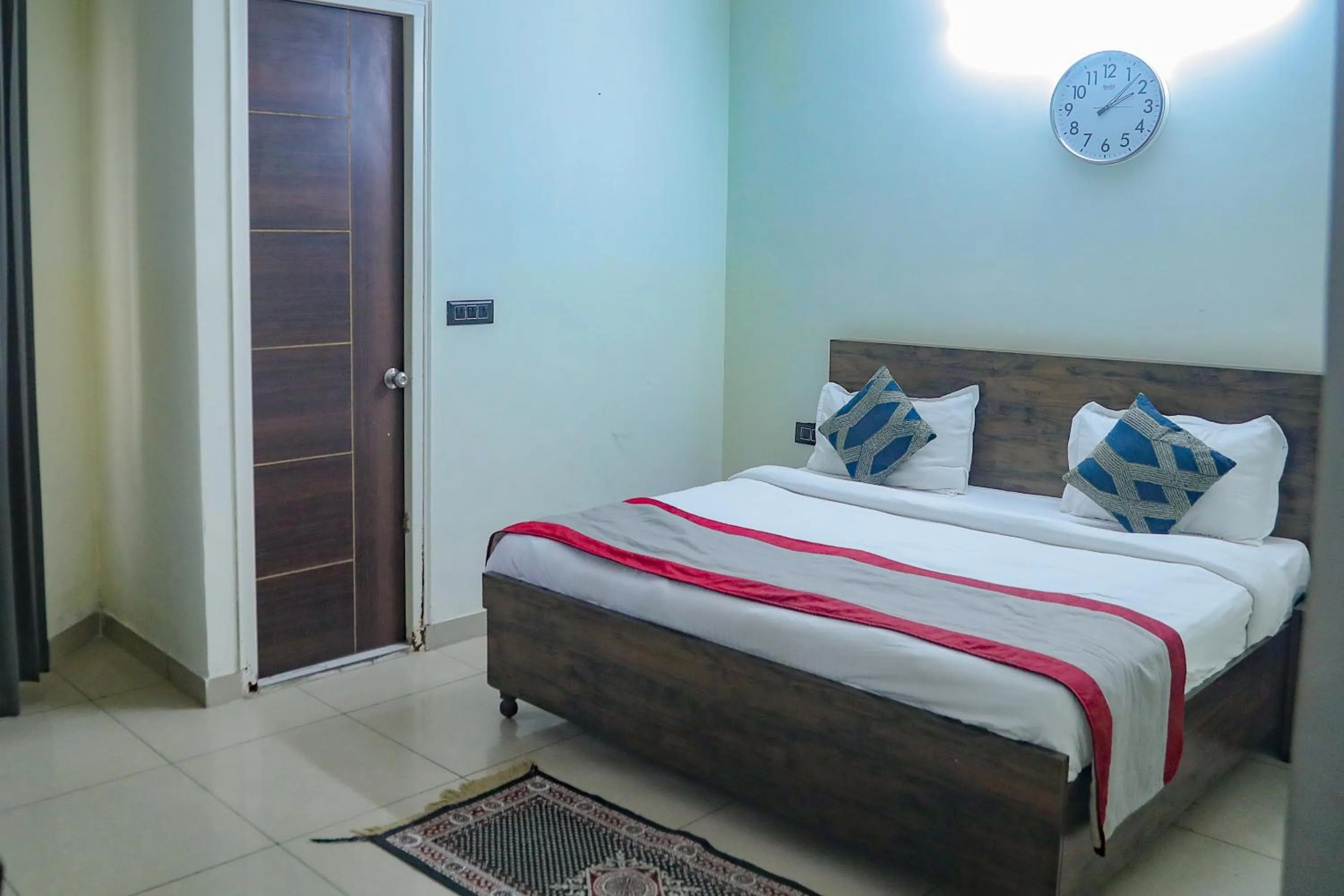 Photo of the whole room, Bed in White House Country Inn By PEARL Luxury Hotel In Jhajjar