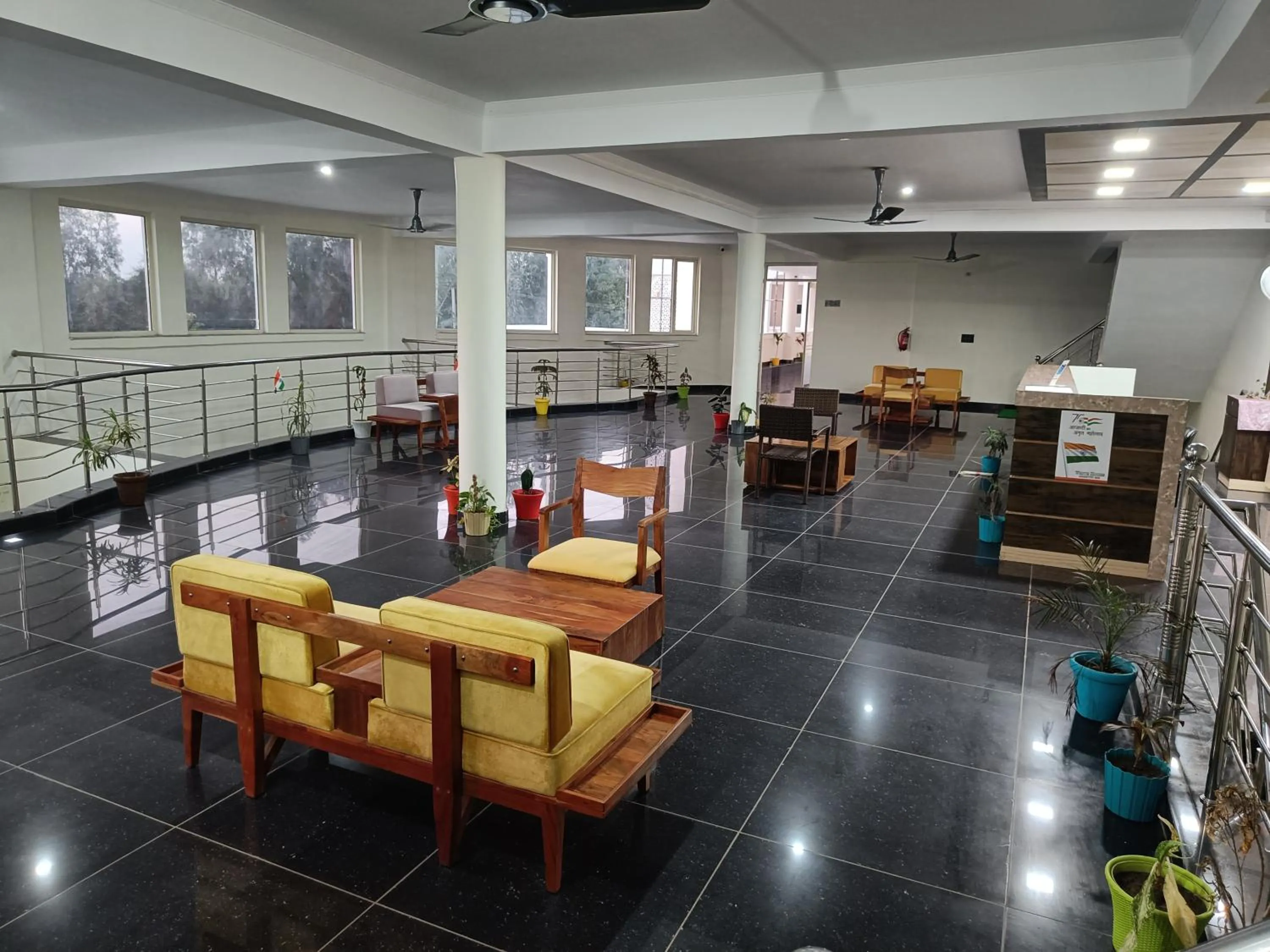 Lobby or reception in White House Country Inn By PEARL Luxury Hotel In Jhajjar
