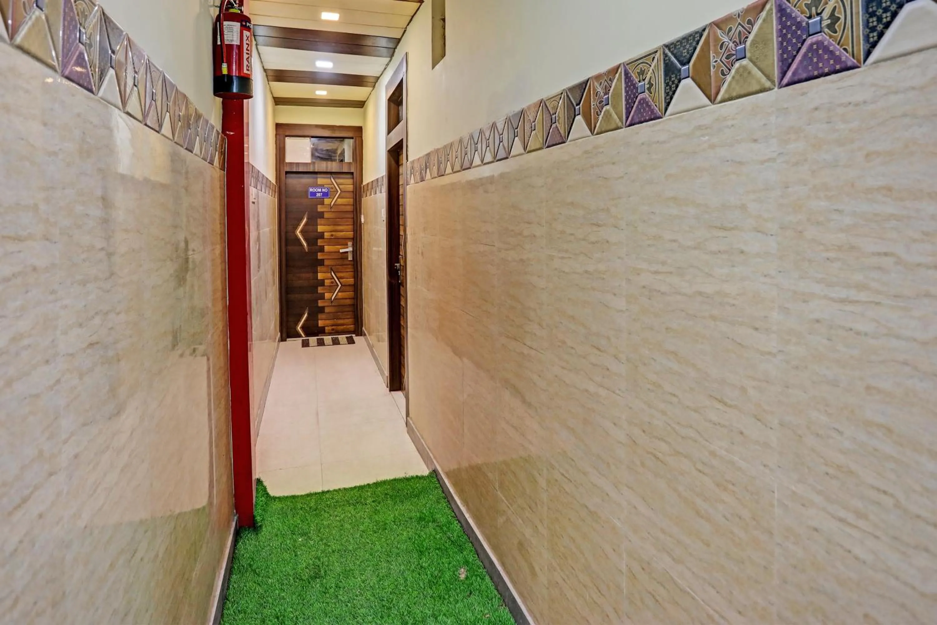 Lobby or reception in Hotel O by OYO Yatika Inn