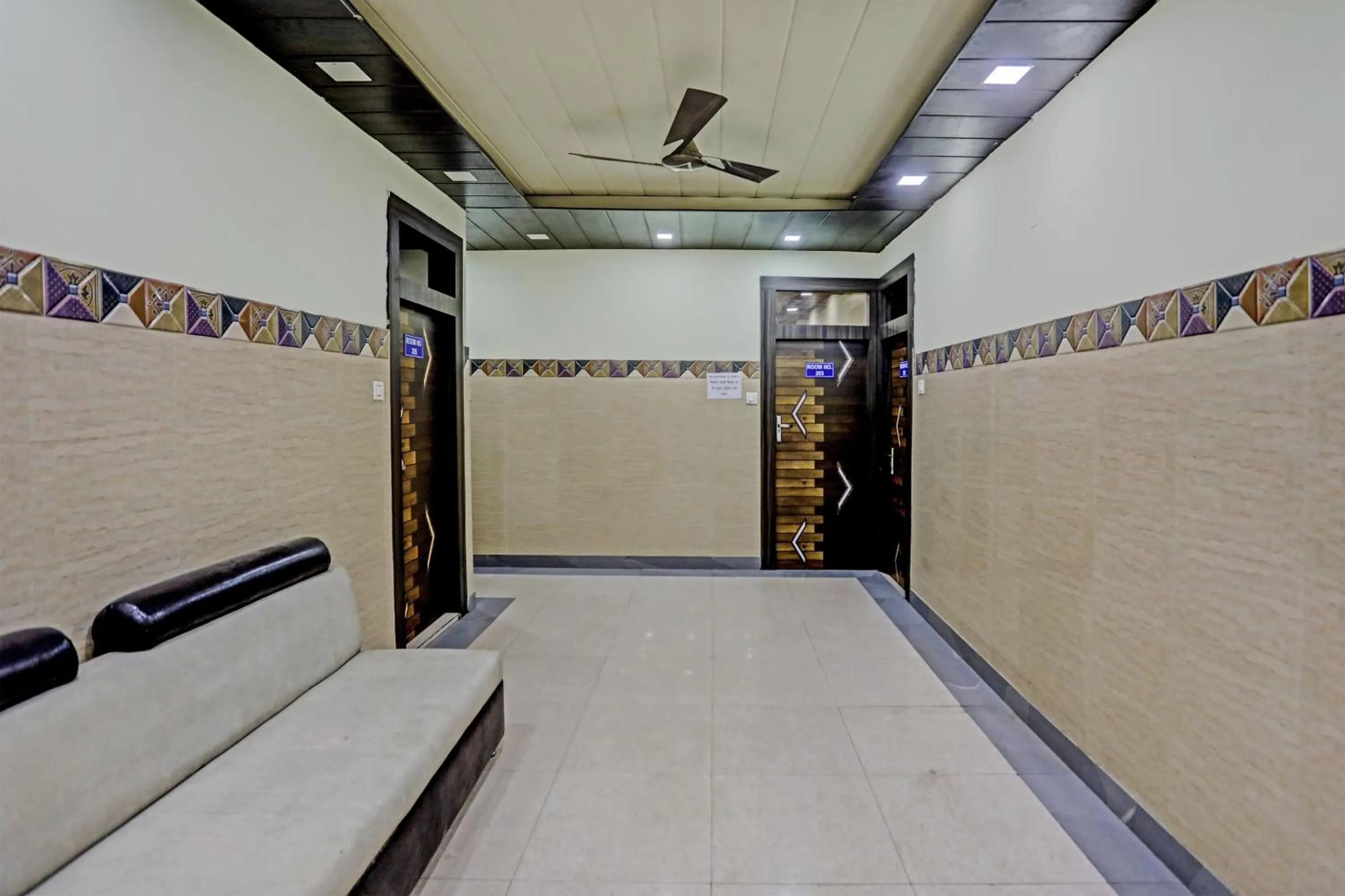 Lobby or reception in Hotel O by OYO Yatika Inn