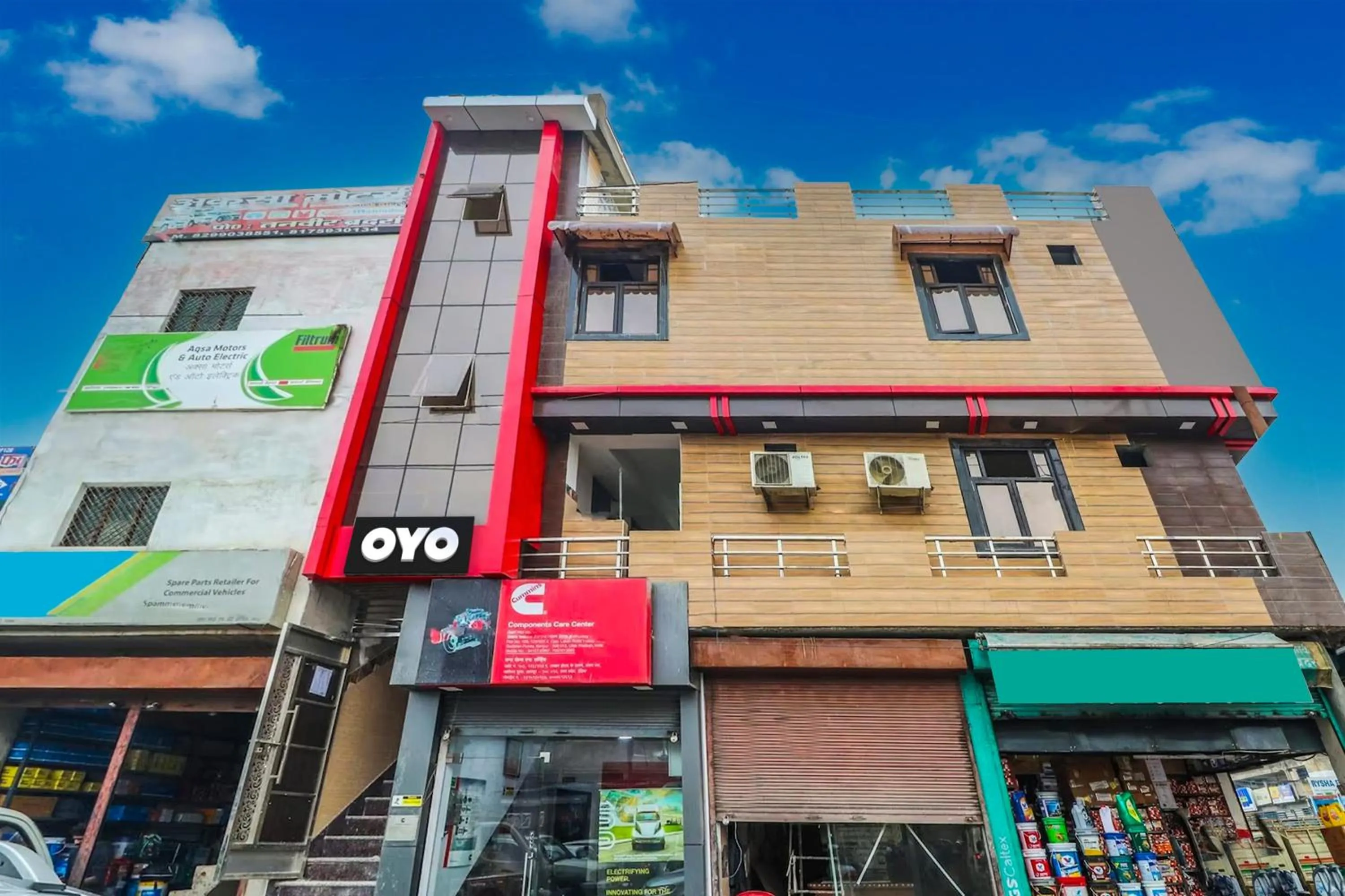 Facade/entrance in Hotel O by OYO Yatika Inn