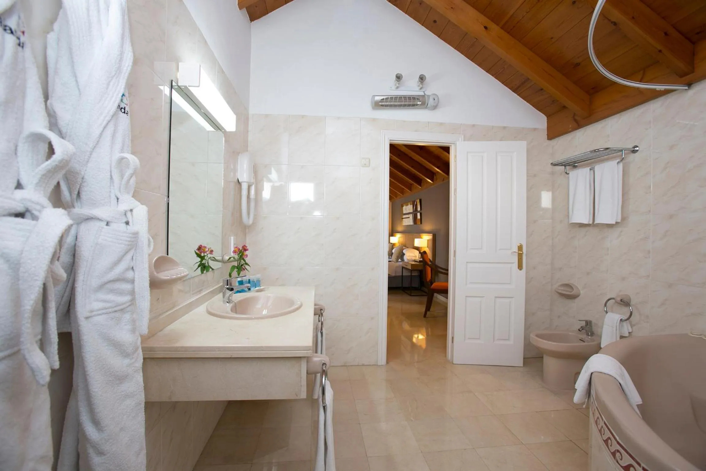 Bathroom in Ona Alanda Club Marbella