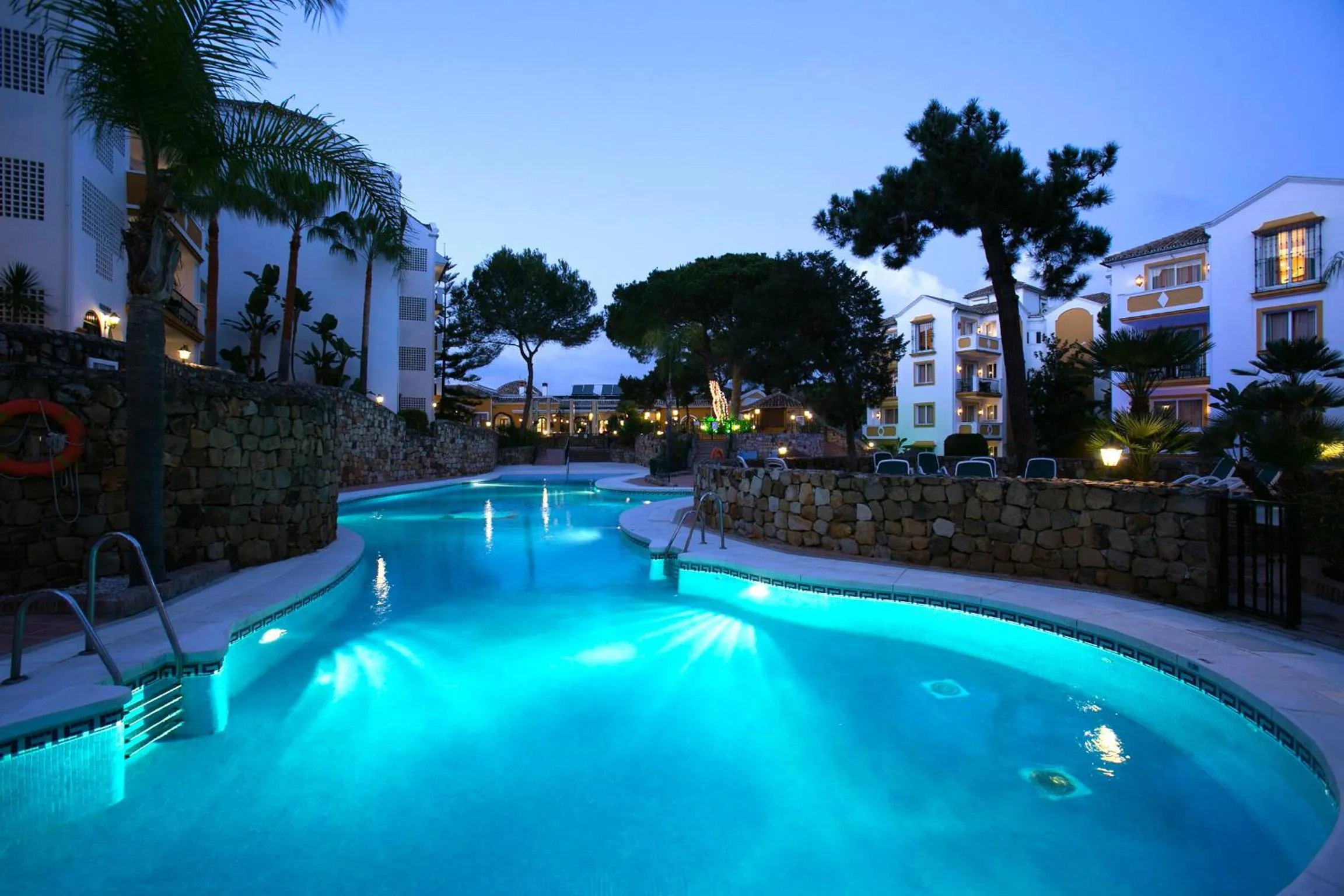 Swimming pool in Ona Alanda Club Marbella