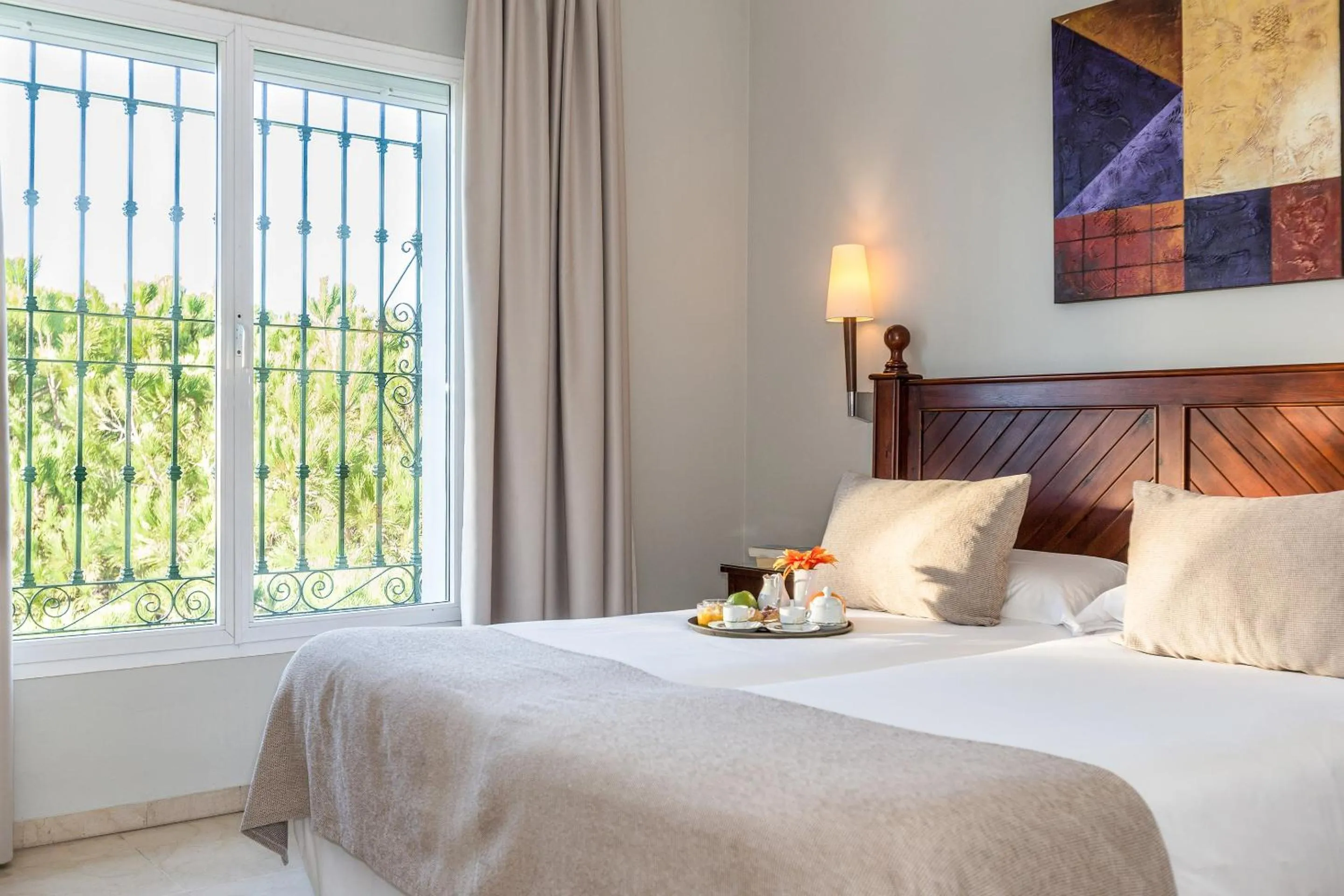 Bed in Ona Alanda Club Marbella