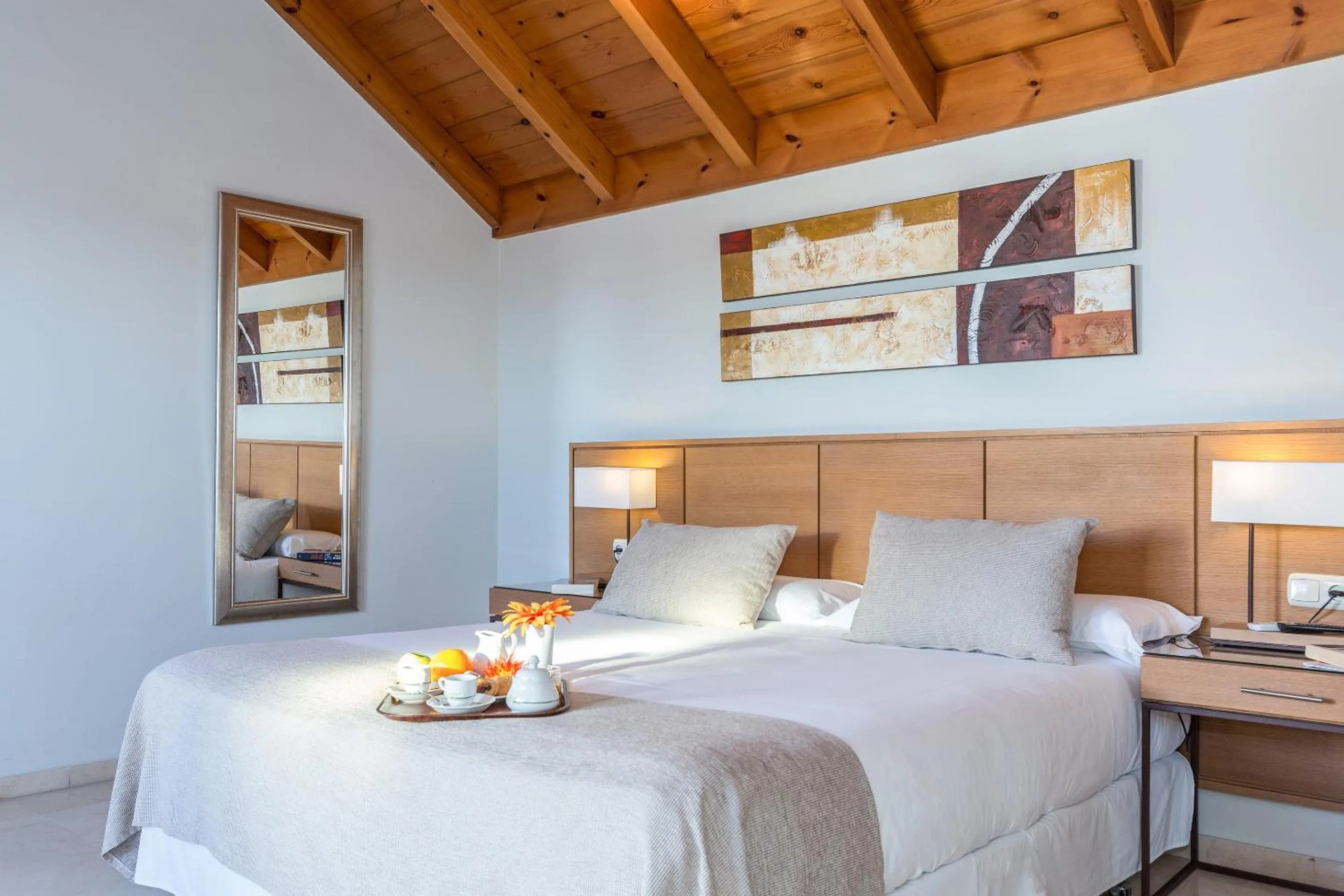 Bed in Ona Alanda Club Marbella