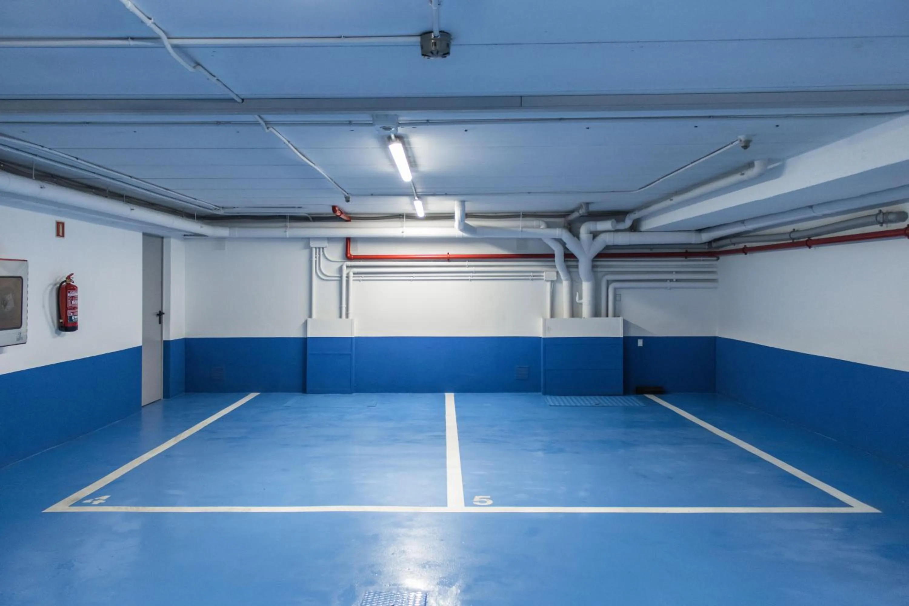 Parking in Eurostars Diana Palace