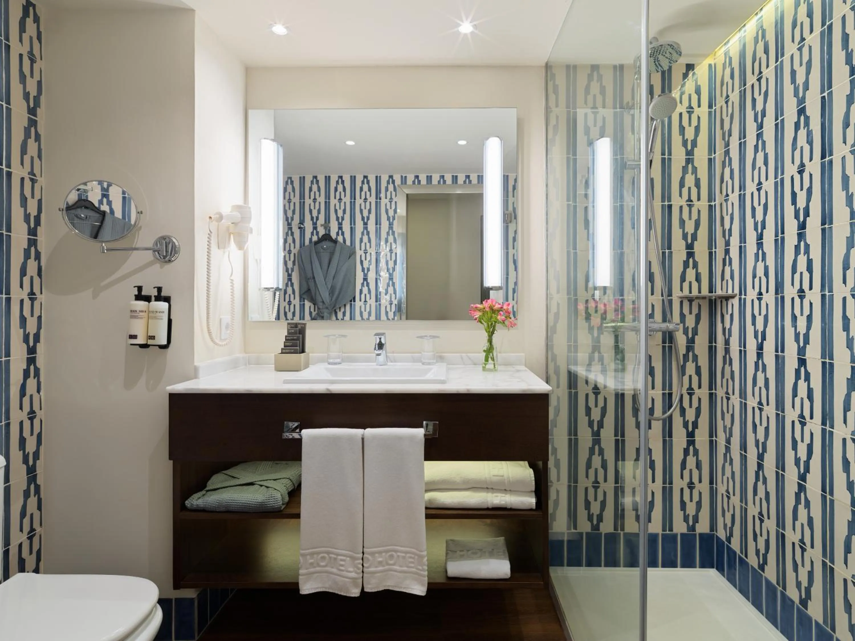 Bathroom in H10 Conquistador