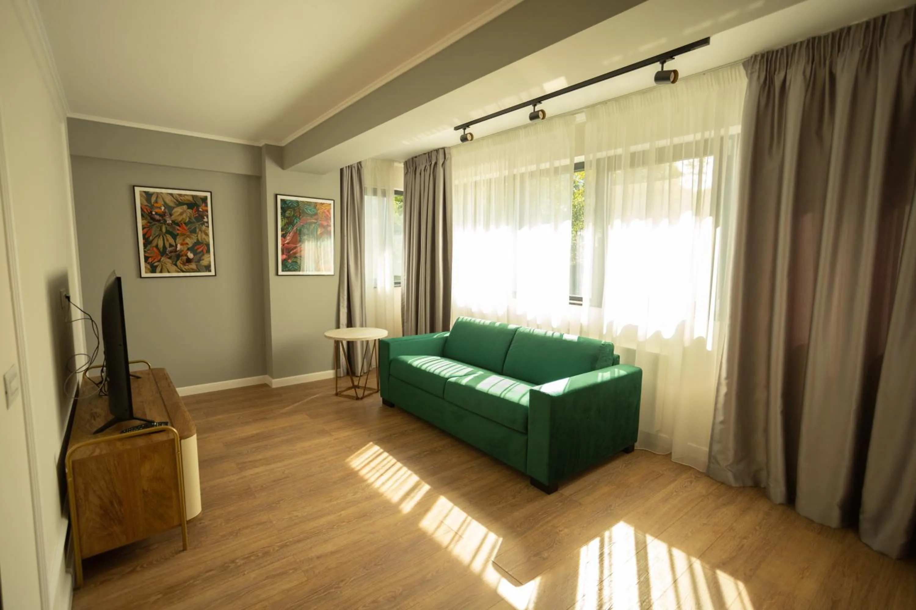 TV and multimedia in Oliv Residence