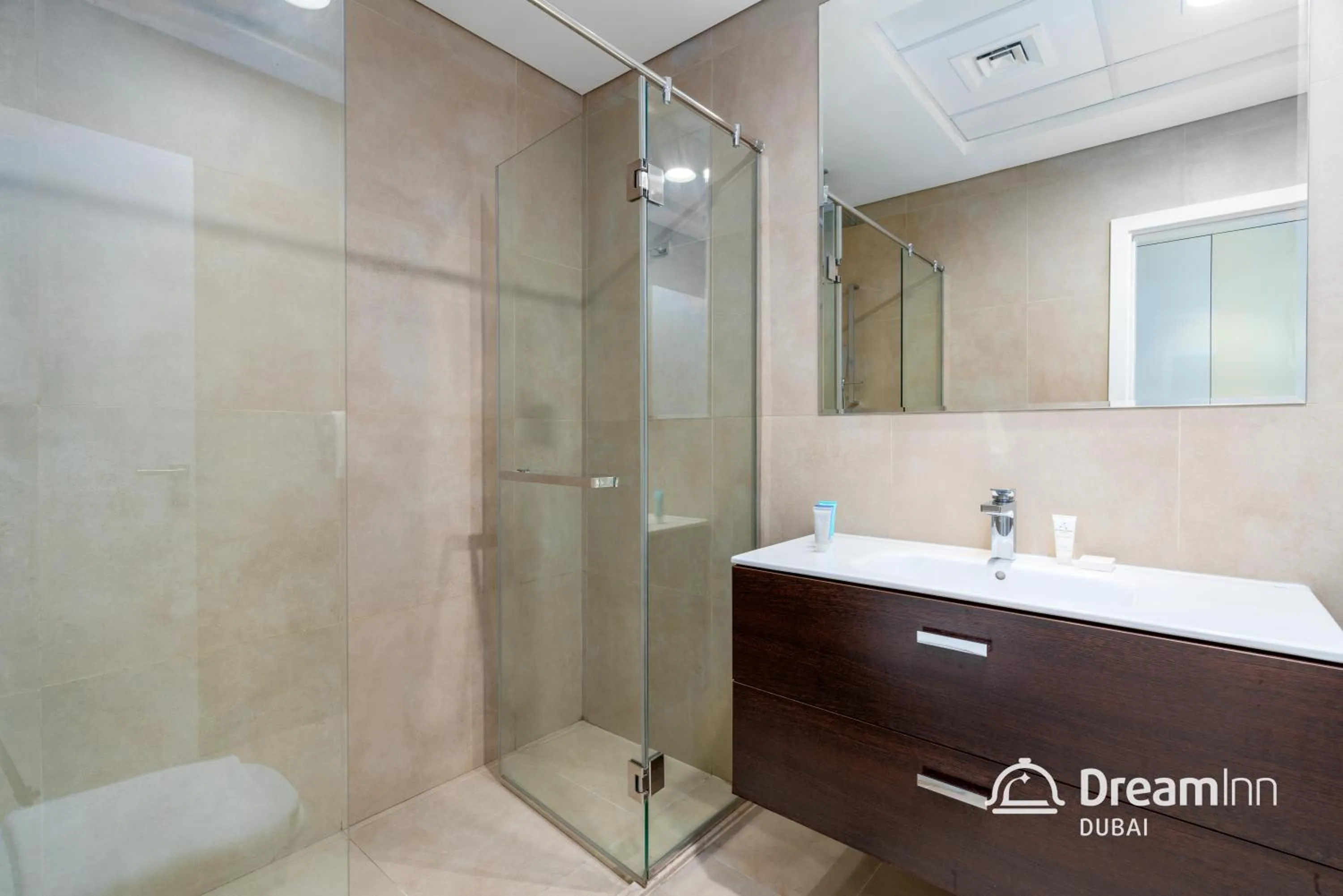 Shower in Dream Inn Apartments - Marina Arcade Tower