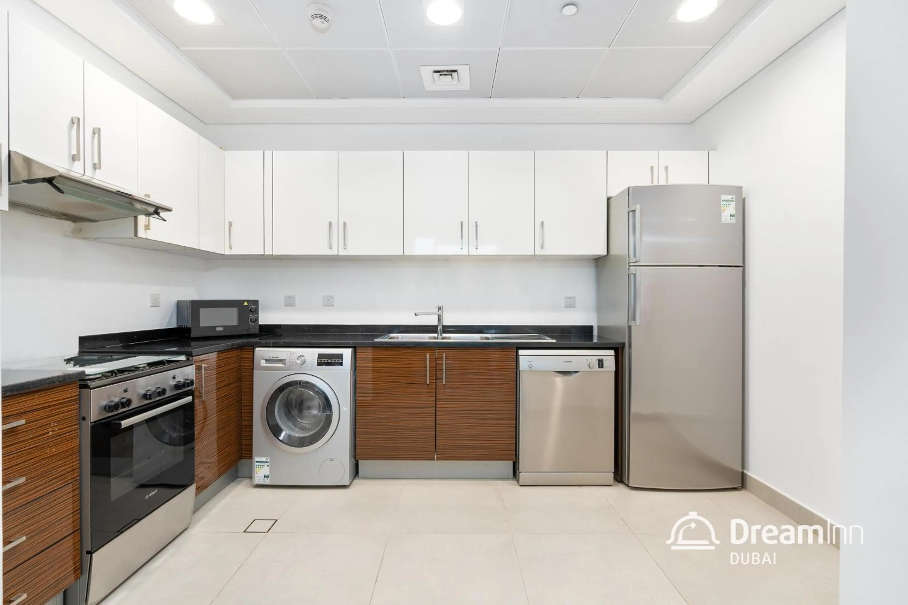 kitchen in Dream Inn Apartments - Marina Arcade Tower