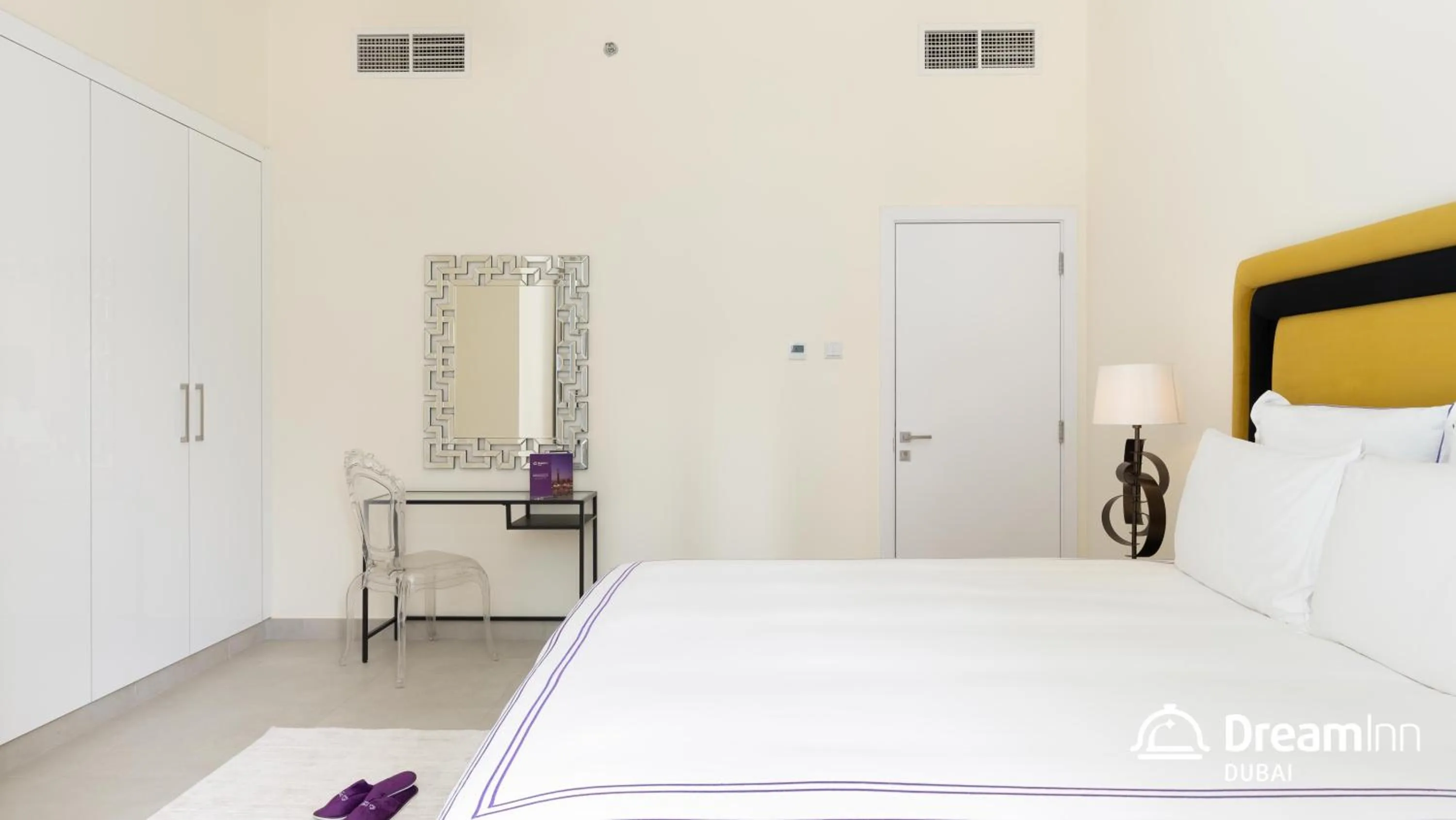 Bedroom in Dream Inn Apartments - Marina Arcade Tower