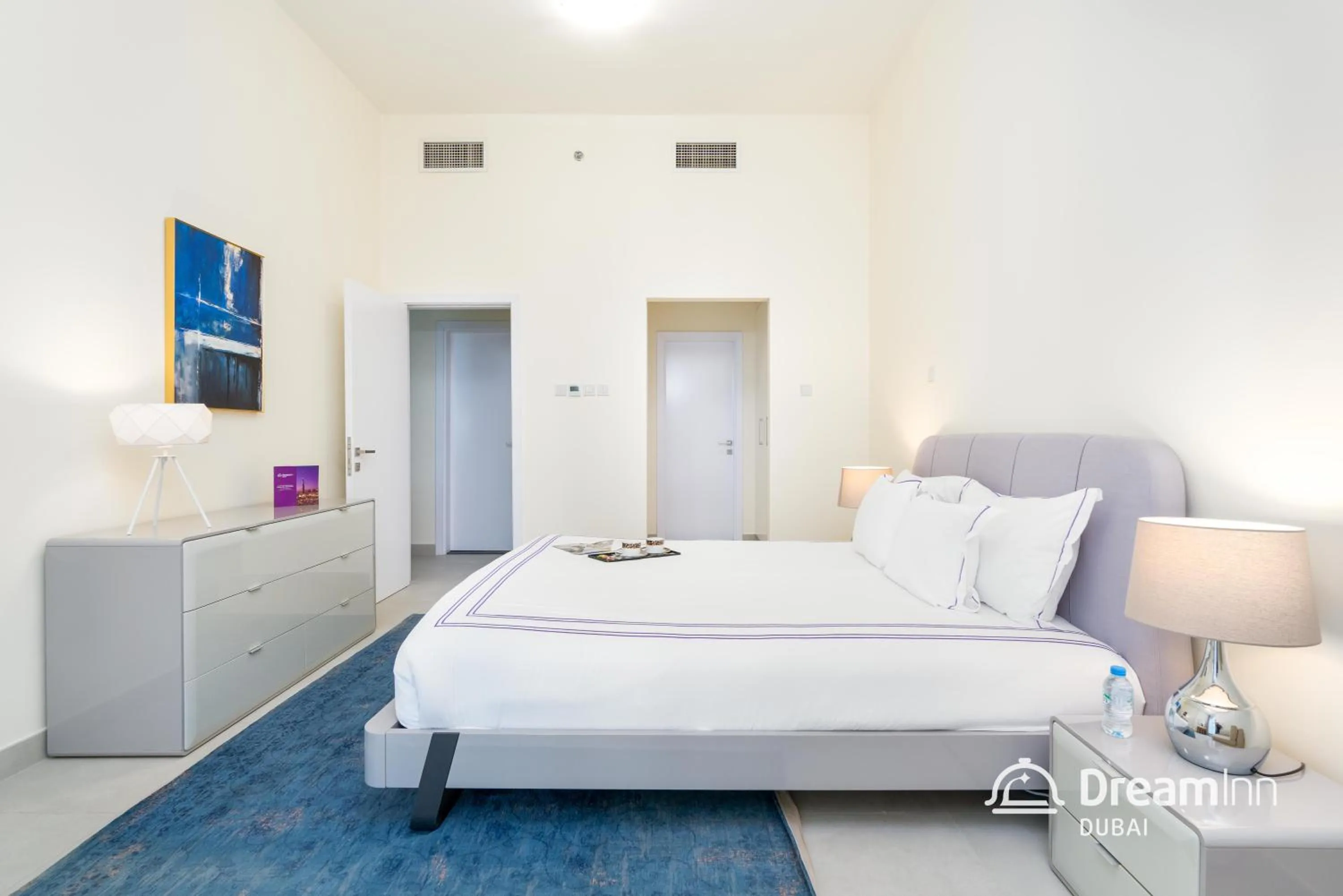 Bed in Dream Inn Apartments - Marina Arcade Tower