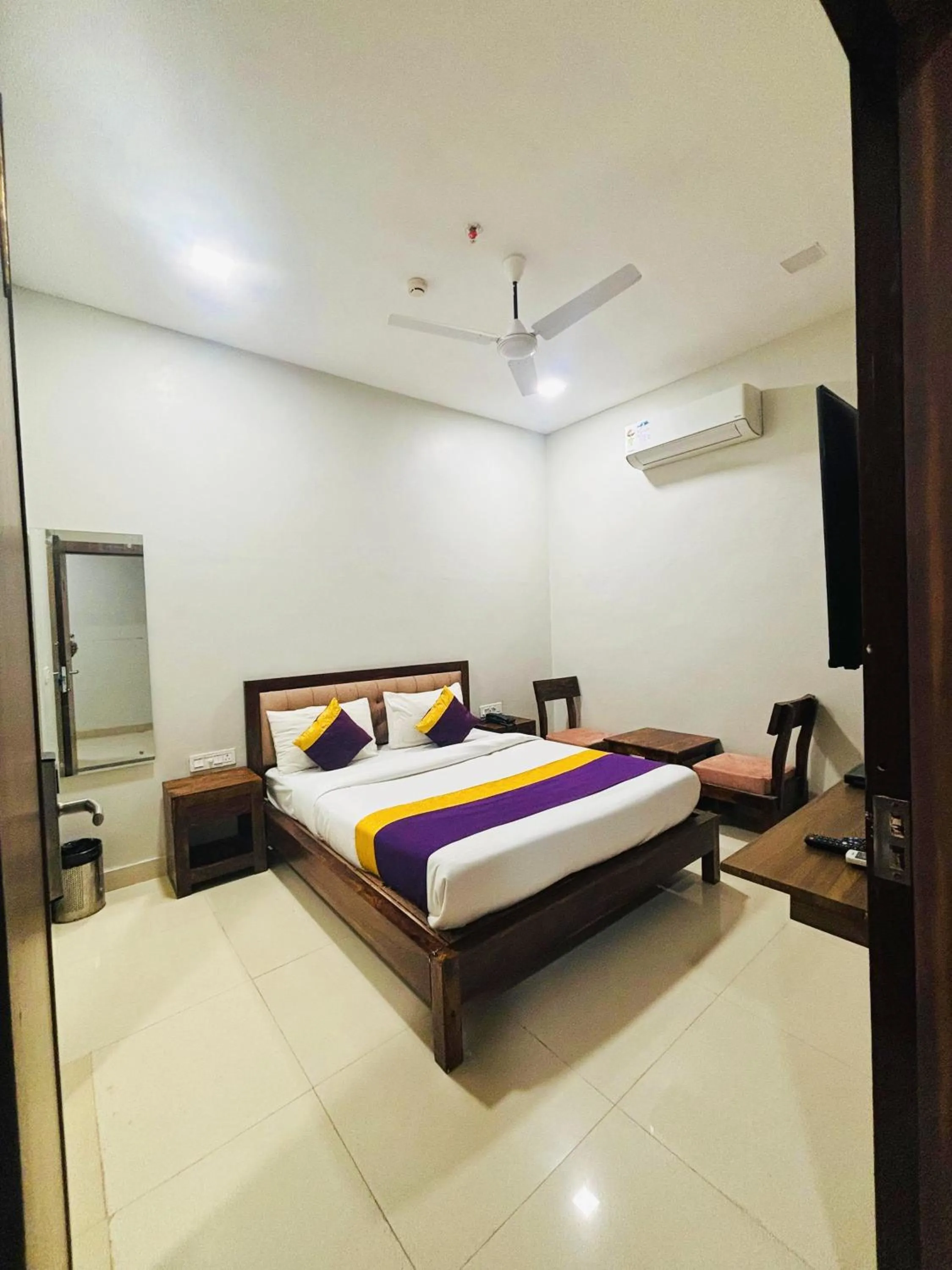 Bed in Vinn Amar Vilas by Vesta