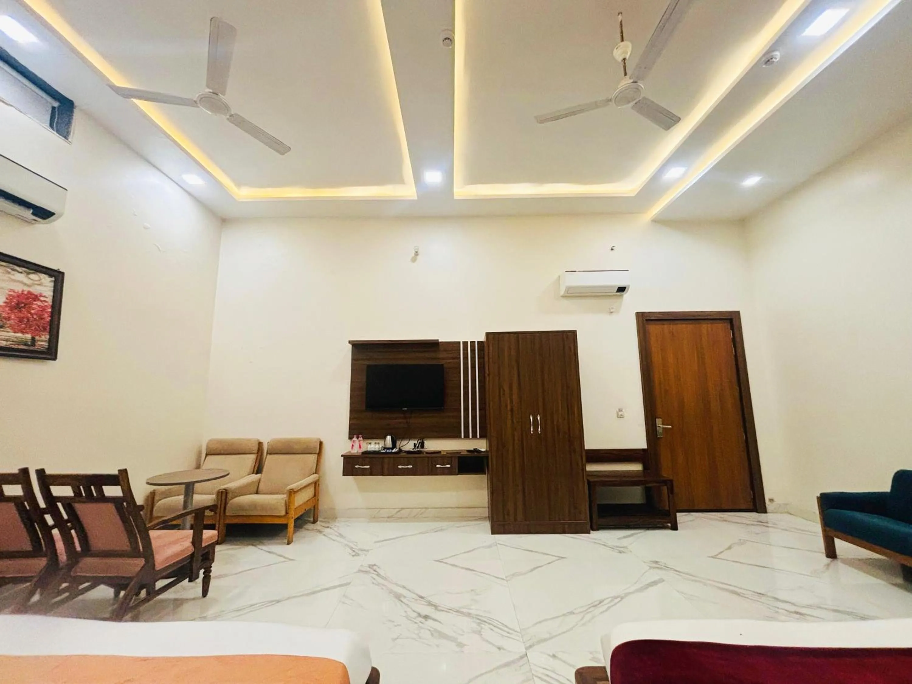 TV and multimedia in Vinn Amar Vilas by Vesta