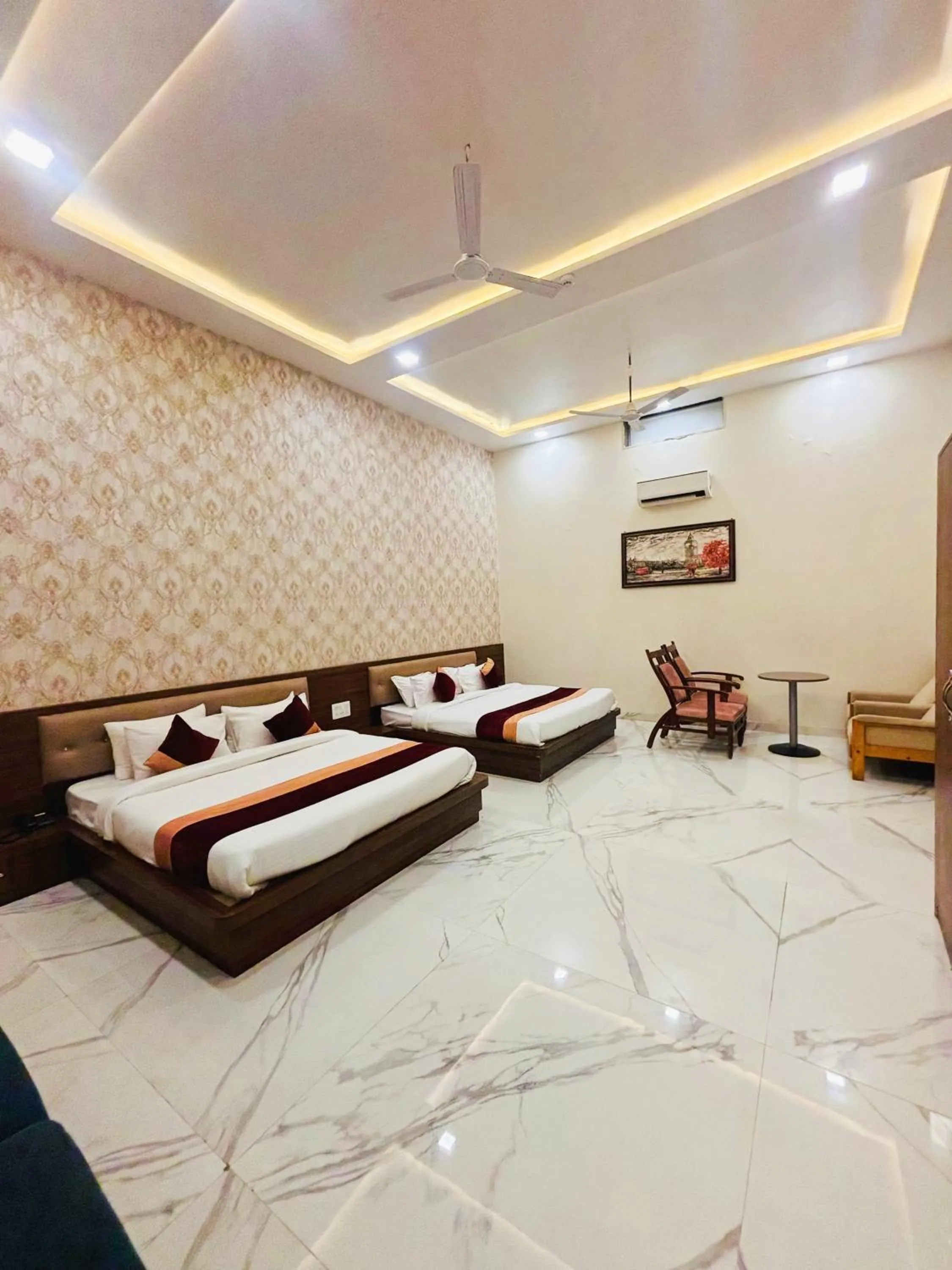 Bed in Vinn Amar Vilas by Vesta