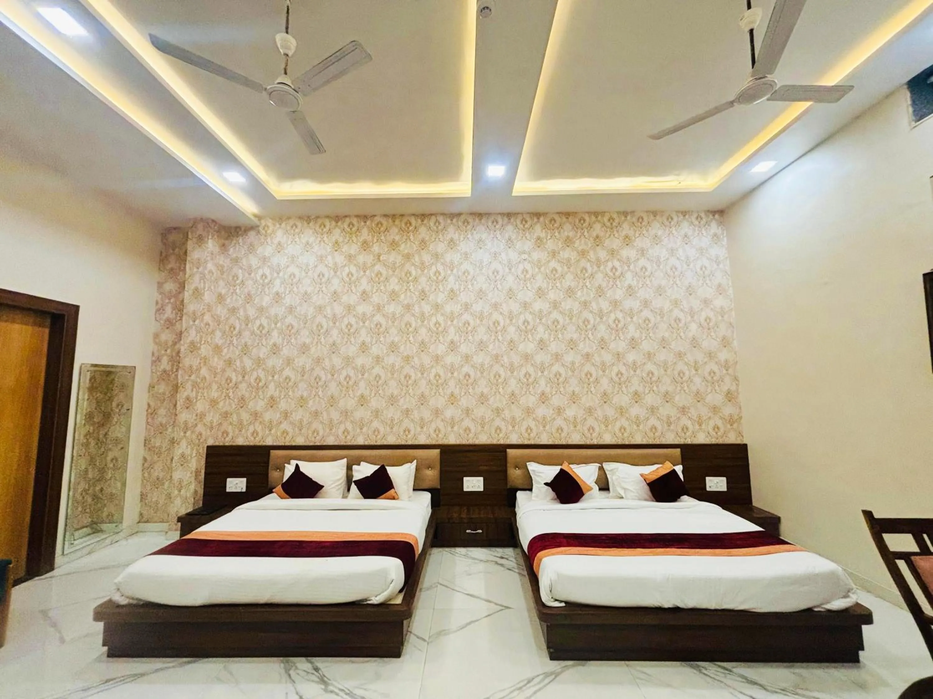 Bed in Vinn Amar Vilas by Vesta