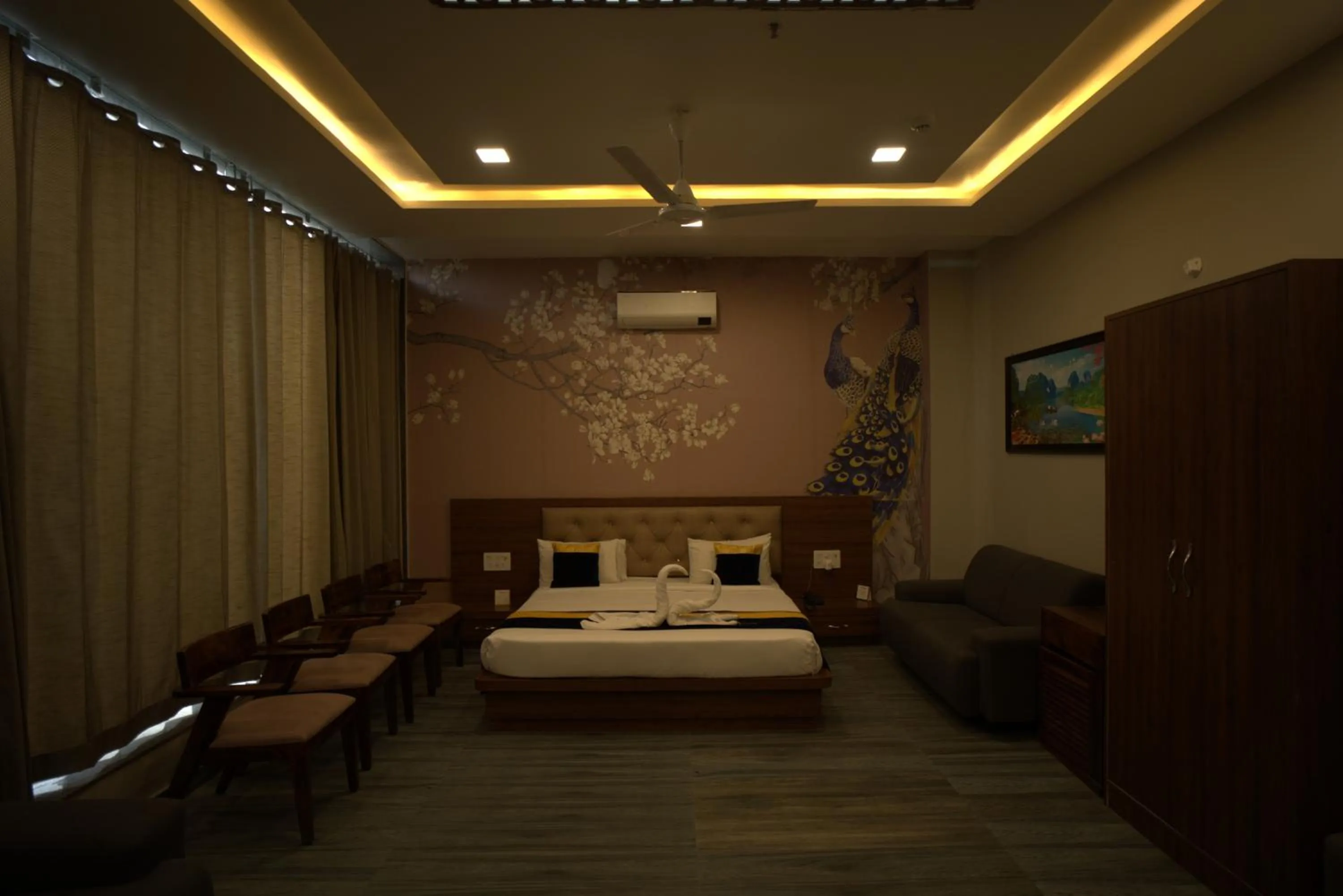 Bedroom, Bed in Vinn Amar Vilas by Vesta