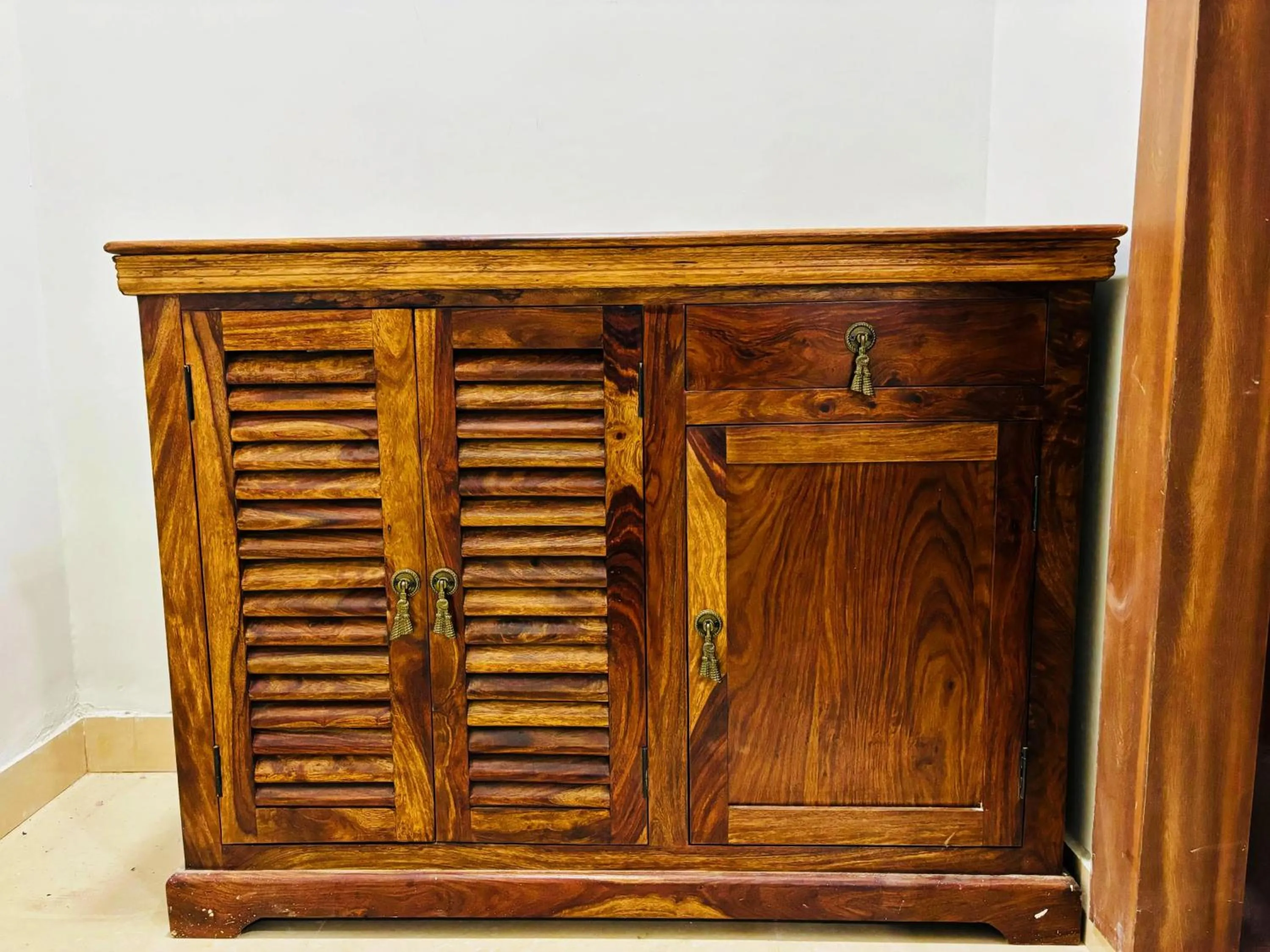 wardrobe in Vinn Amar Vilas by Vesta