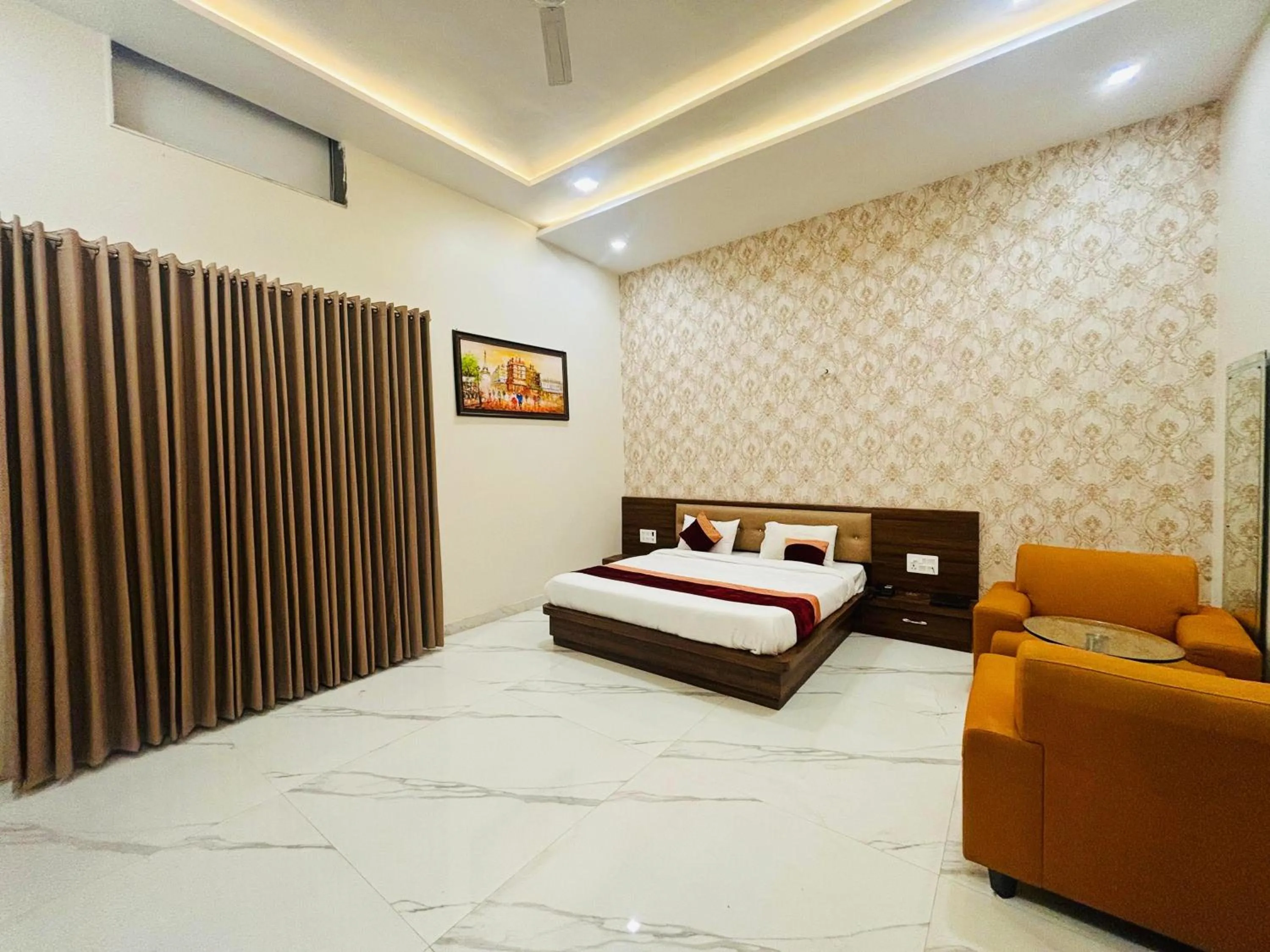 Bed in Vinn Amar Vilas by Vesta