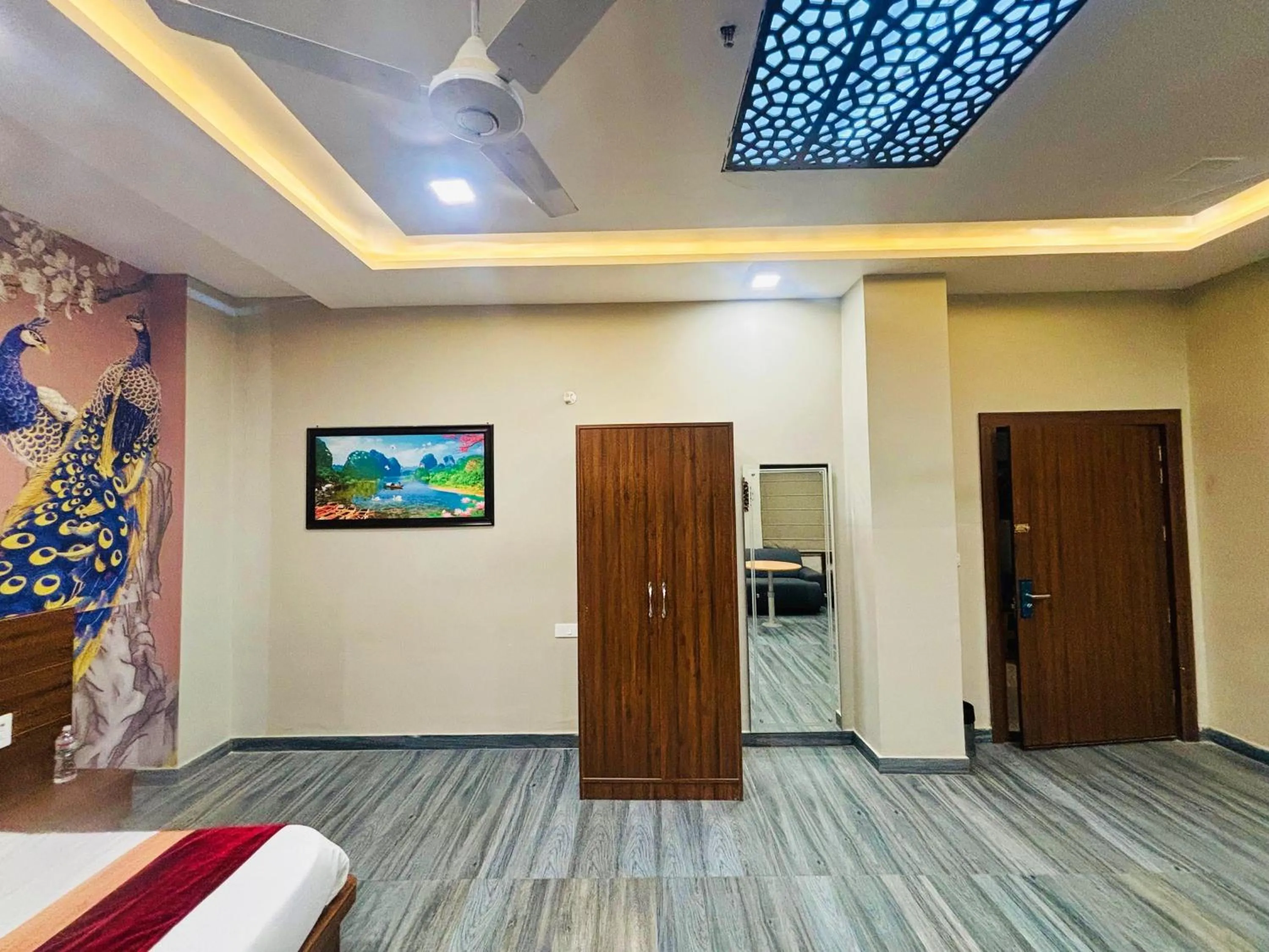 wardrobe in Vinn Amar Vilas by Vesta